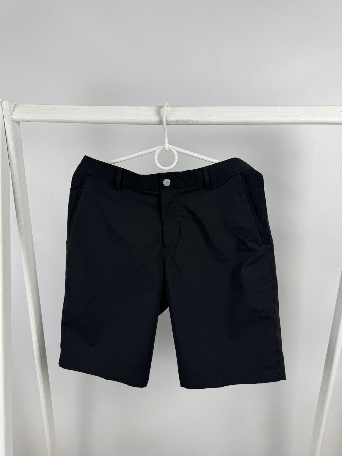 Nike Rare Nike Golf Shorts Size US 30 / EU 46 - 3 Thumbnail
