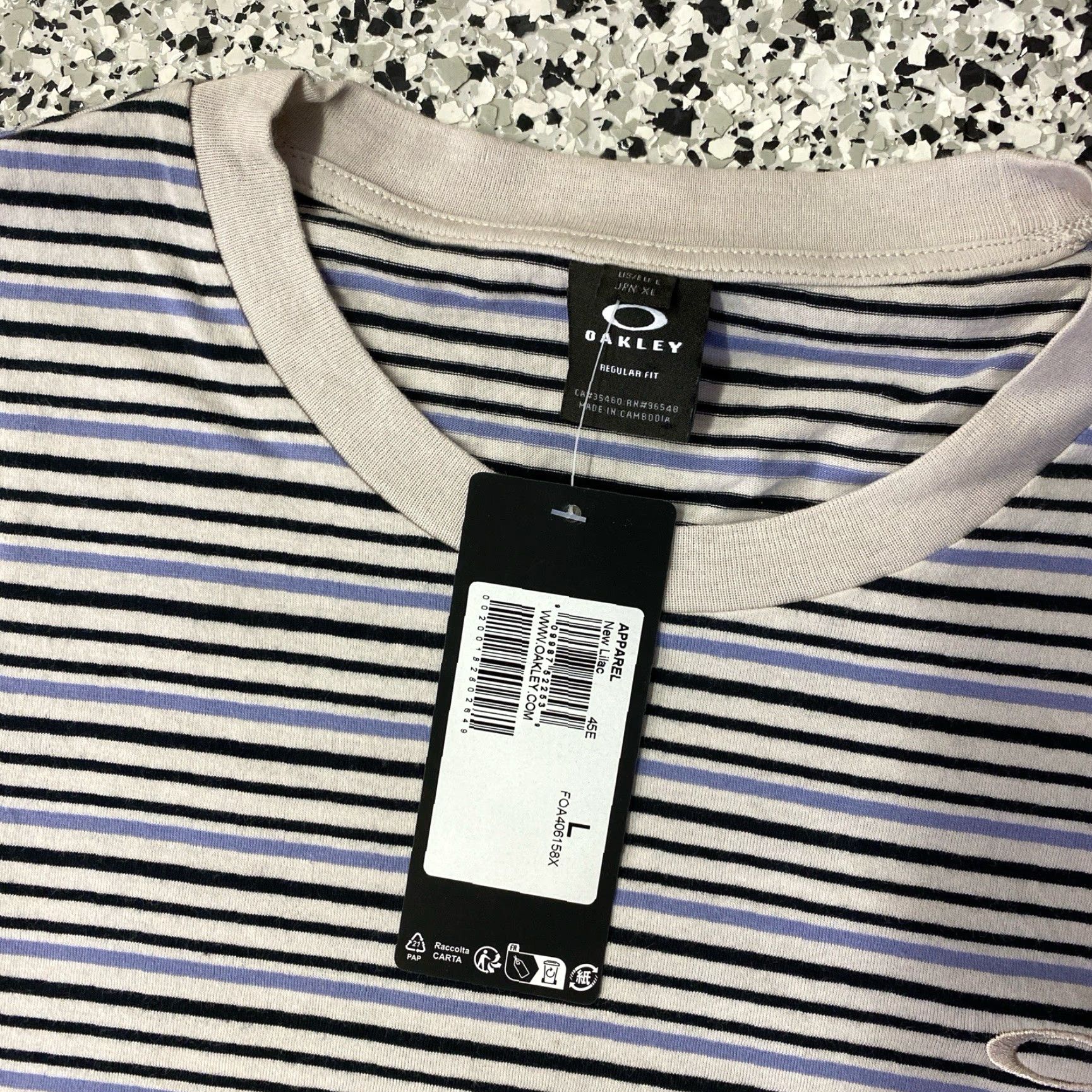 Oakley Oakley Relax Striped Tee T-shirt Mens Size Large Short Sleeve Regular Fit NWT Size US L / EU 52-54 / 3 - 2 Thumbnail