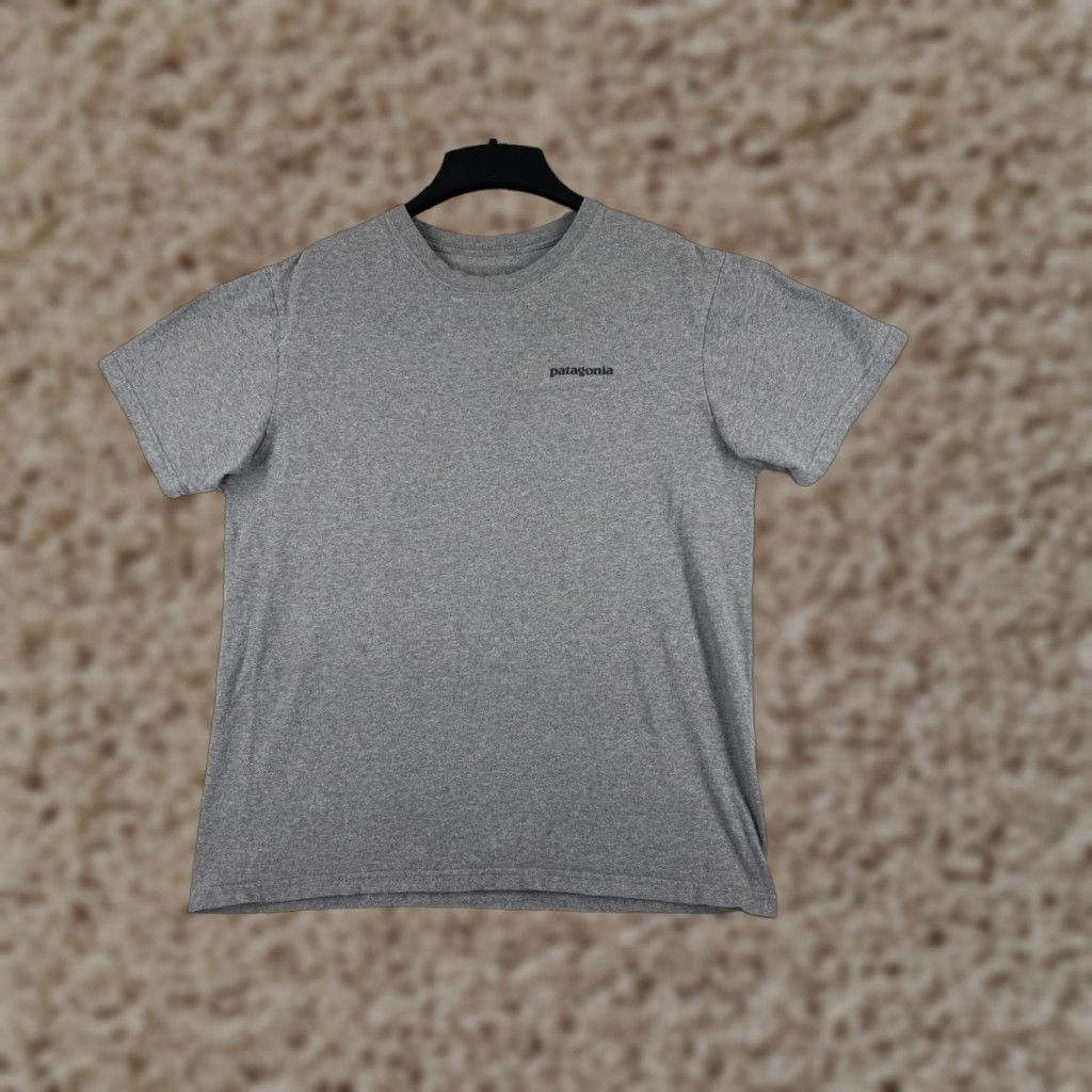 Patagonia Patagonia Shirt Men Medium Gray Cotton Short Sleeve Crew Neck Logo Back View Size US M / EU 48-50 / 2 - 1 Thumbnail