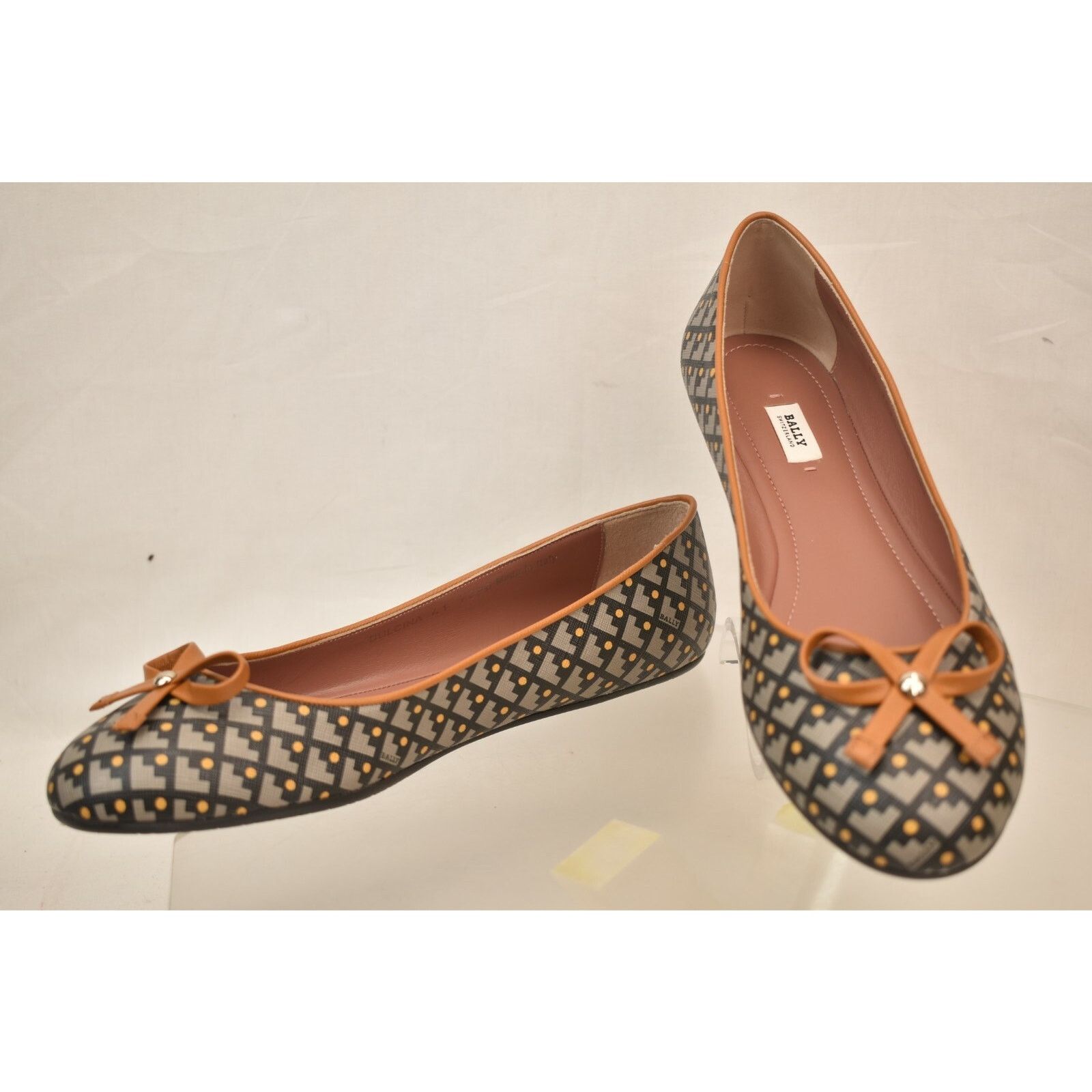 Bally BALLY DULCINA BEIGE COATED CANVAS LOGO LEATHER BOW FLATS 10 Size US 10 / IT 40 - 6 Thumbnail