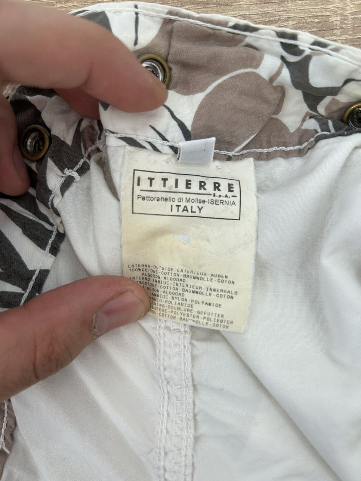 Dolce & Gabbana Vintage Dolce Gabbana Bermuda White Shorts Size US 34 / EU 50 - 7 Thumbnail