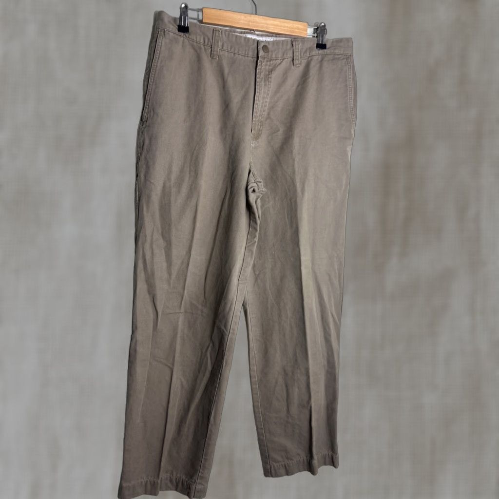 Vintage **Columbia Khaki Cargo Pants Mens Size 34 Inseam 31** User: **Columbia Khaki Cargo Pants Mens Size 34 Inseam 31** Size US 34 / EU 50 - 1 Thumbnail