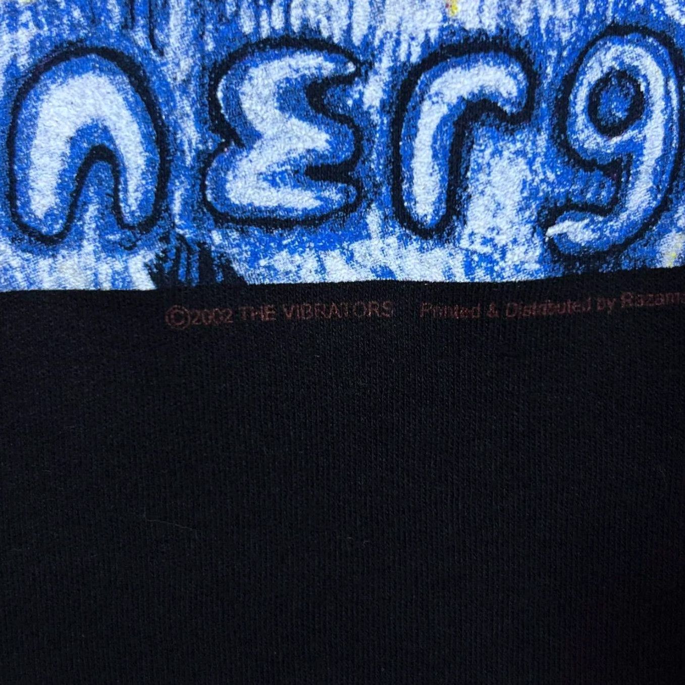 Vintage VINTAGE Fiend The Vibrators Energize Graphic Punk Rock Band T-Shirt Women’s L Black Shirt Womens 2002 Energize Spellout Back Neck Graphic Size L / US 10 / IT 46 - 4 Thumbnail