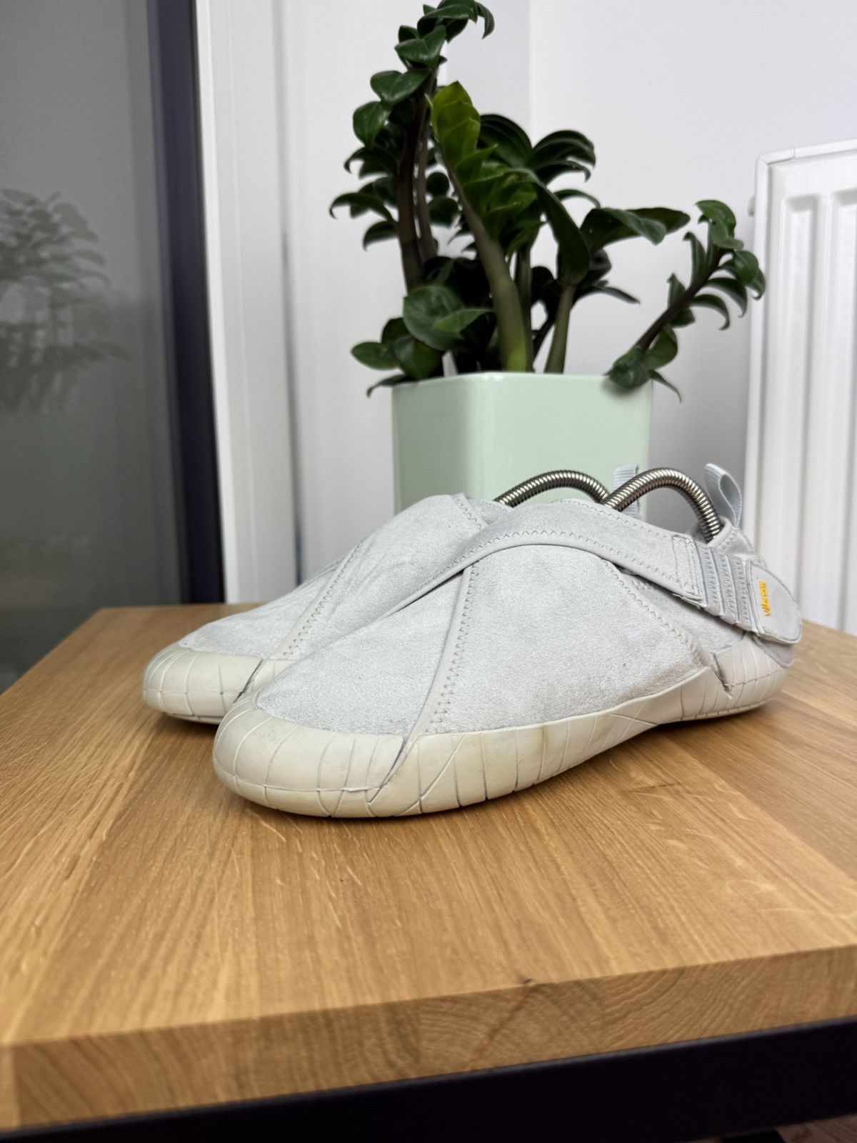 Vibram Vibram Furoshiki Fivefingers Shoes Size US 8 / EU 41 - 2 Thumbnail