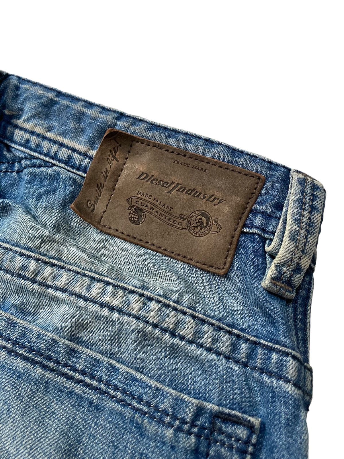 Diesel × Japanese Brand Vintage y2k Diesel Jeans Denim Distressed Faded Washed Size US 28 / EU 44 - 7 Thumbnail