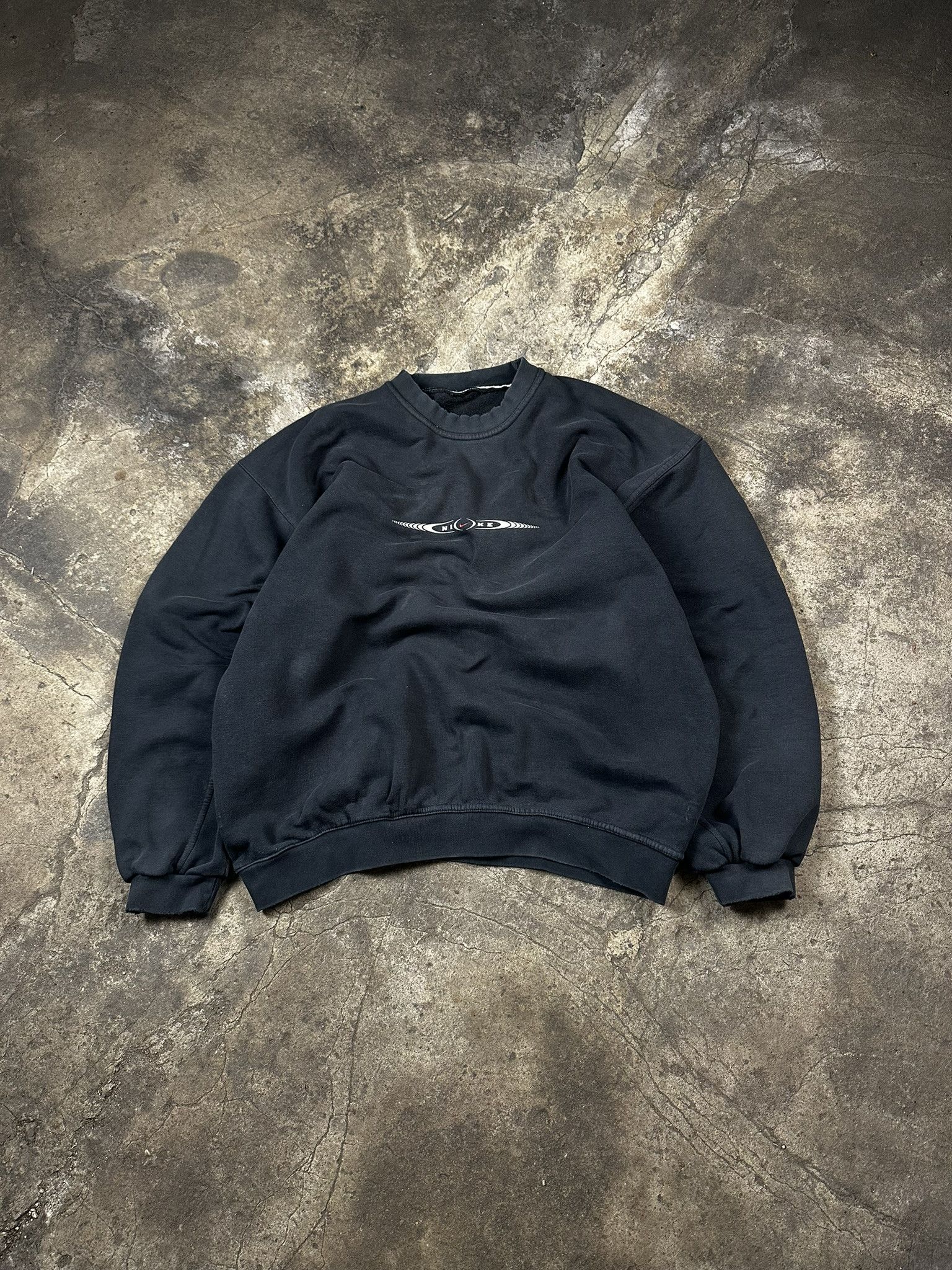 Nike 90s Nike Swoosh Spellout Boxy Crewneck Size US L / EU 52-54 / 3 - 1 Thumbnail