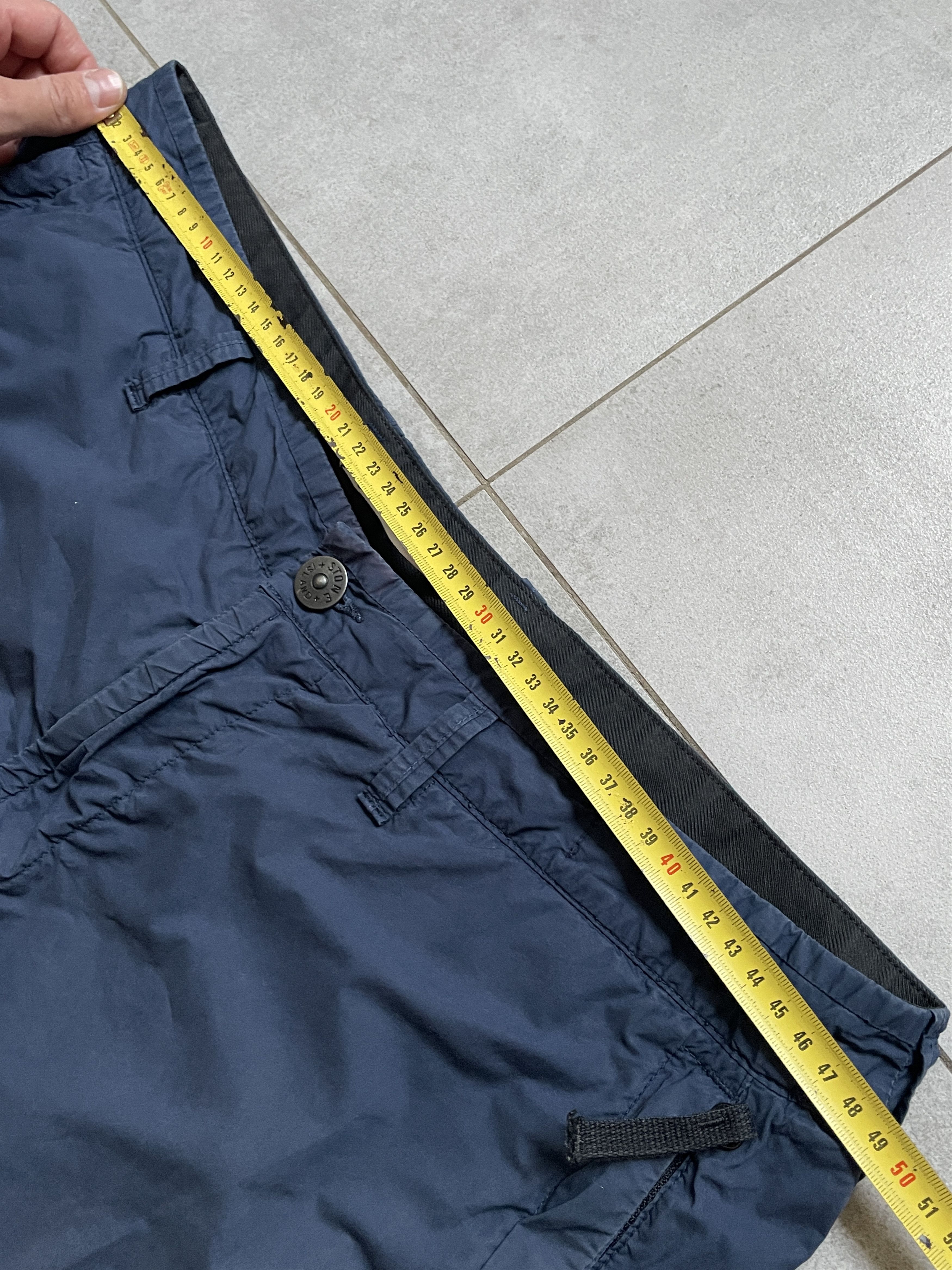 Stone Island STONE ISLAND NAVY CARGO SHORTS Size US 36 / EU 52 - 16 Thumbnail