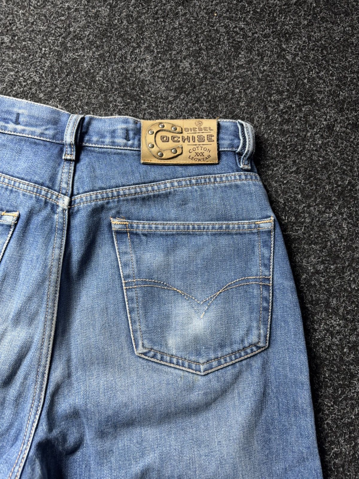 Diesel Retro 90s Diesel Distressed Jeans Made in Italy By Diesel Size US 29 - 19 Thumbnail