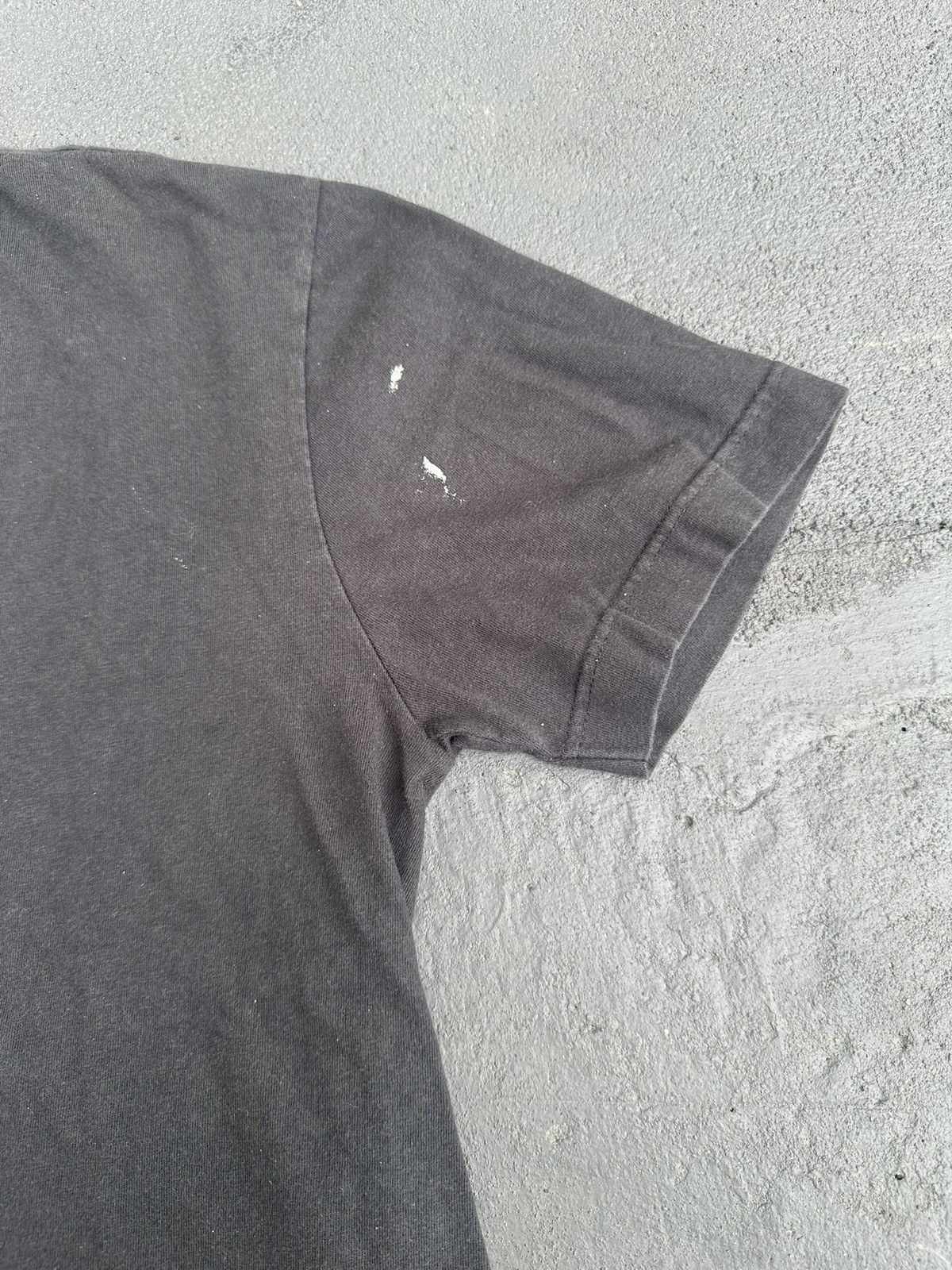 Calvin Klein Sunfaded Vintage Y2K Calvin Klein Tee Size US M / EU 48-50 / 2 - 5 Thumbnail