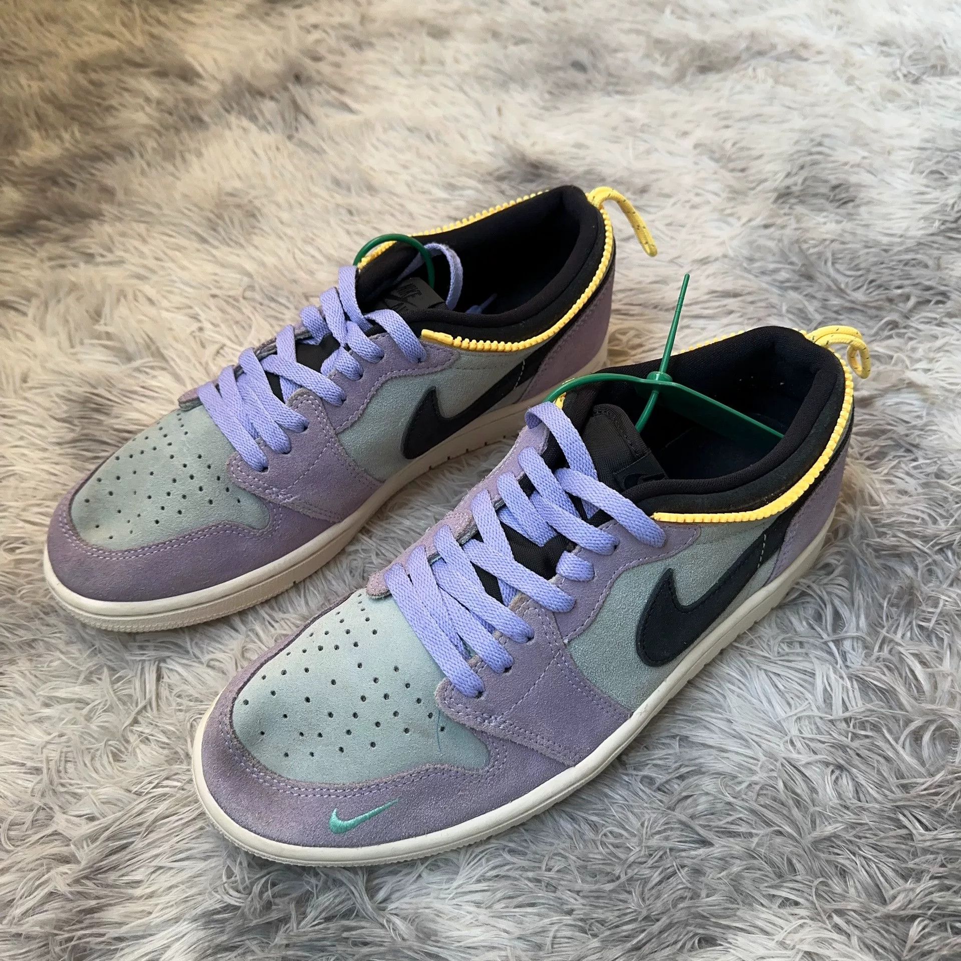 Nike Nike Lowtop Sneakers 43 Men Size US 10 / EU 43 - 1 Thumbnail