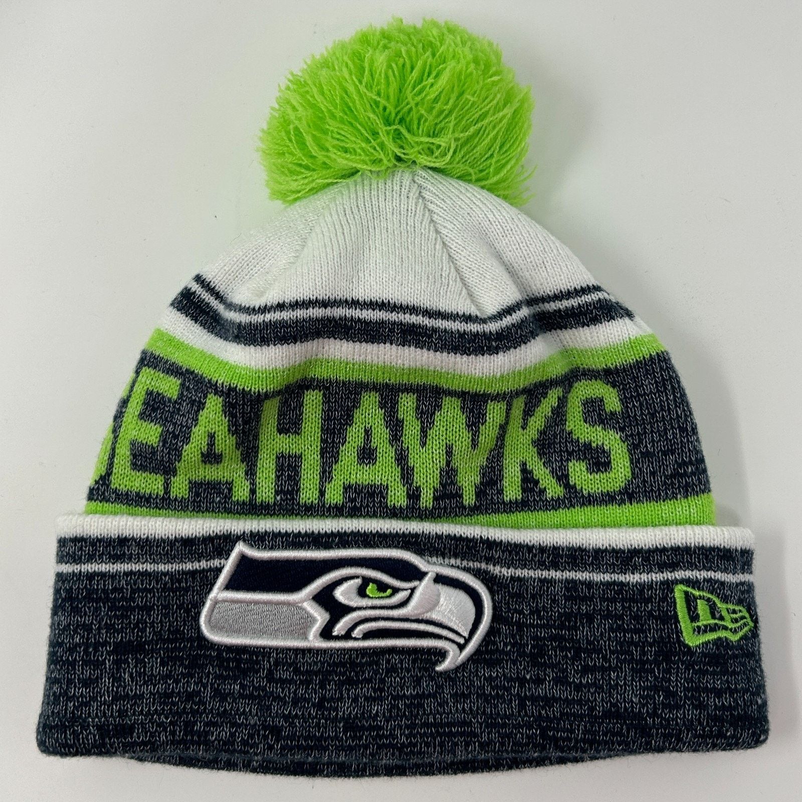 New Era Seattle Seahawks Cuffed Pom Pom Beanie Toque Winter Hat NFL Size ONE SIZE - 2 Thumbnail