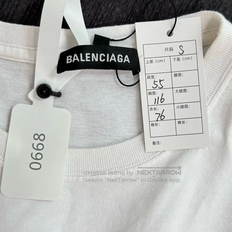 Balenciaga Balenciaga White lock short-sleeve Size US S / EU 44-46 / 1 - 2 Thumbnail