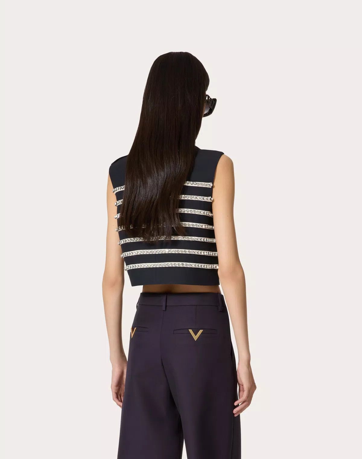 Valentino o1s1wg110426 Embroidered Crepe Couture Top in Ivory/Navy Size M / US 6-8 / IT 42-44 - 6 Thumbnail