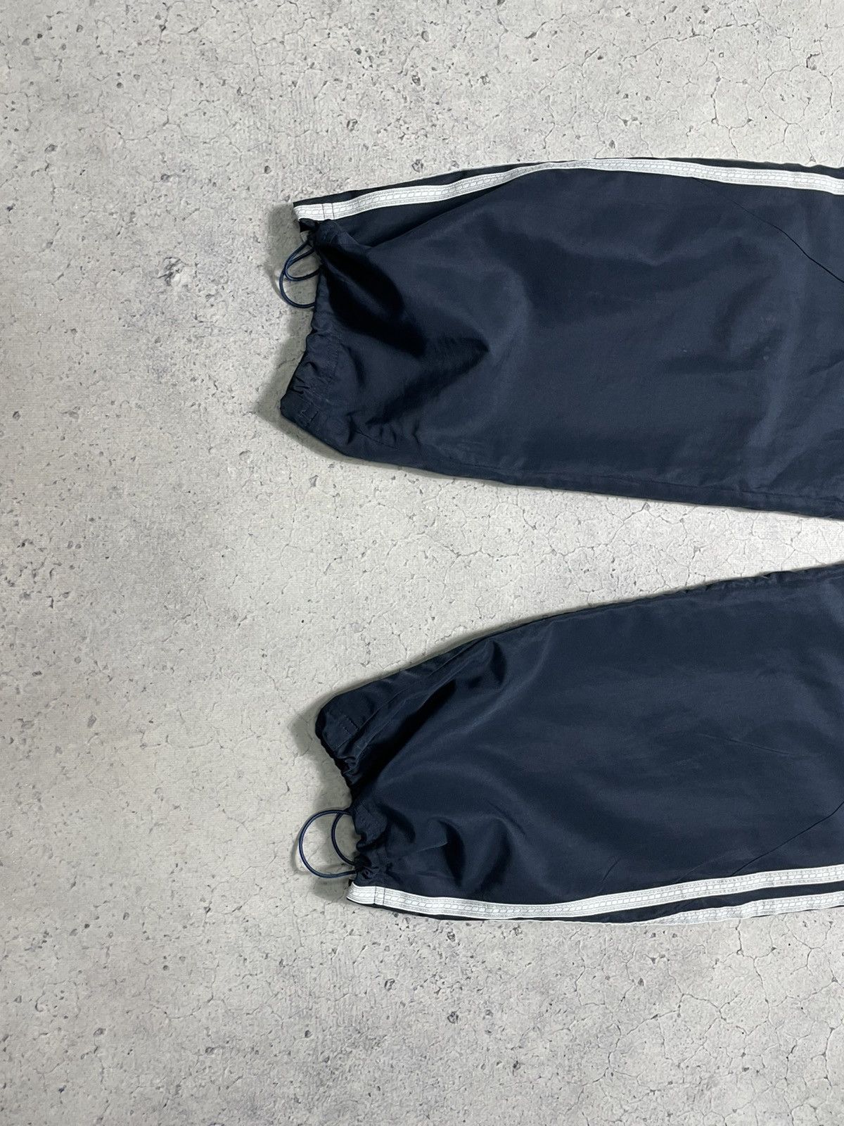 Adidas Adidas Vintage Nylon Track Suit Jacket And Pants Y2K Hype Size US S / EU 44-46 / 1 - 13 Thumbnail