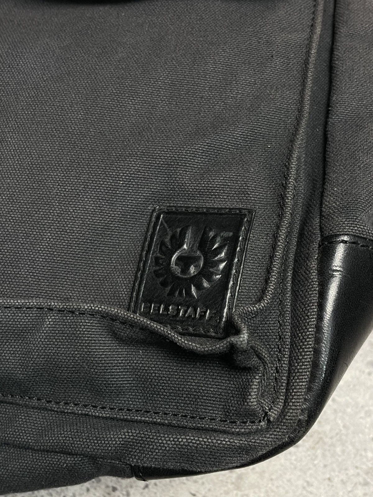 Belstaff Belstaff Faded Leather Messenger Shoulder Bag Size ONE SIZE - 3 Thumbnail