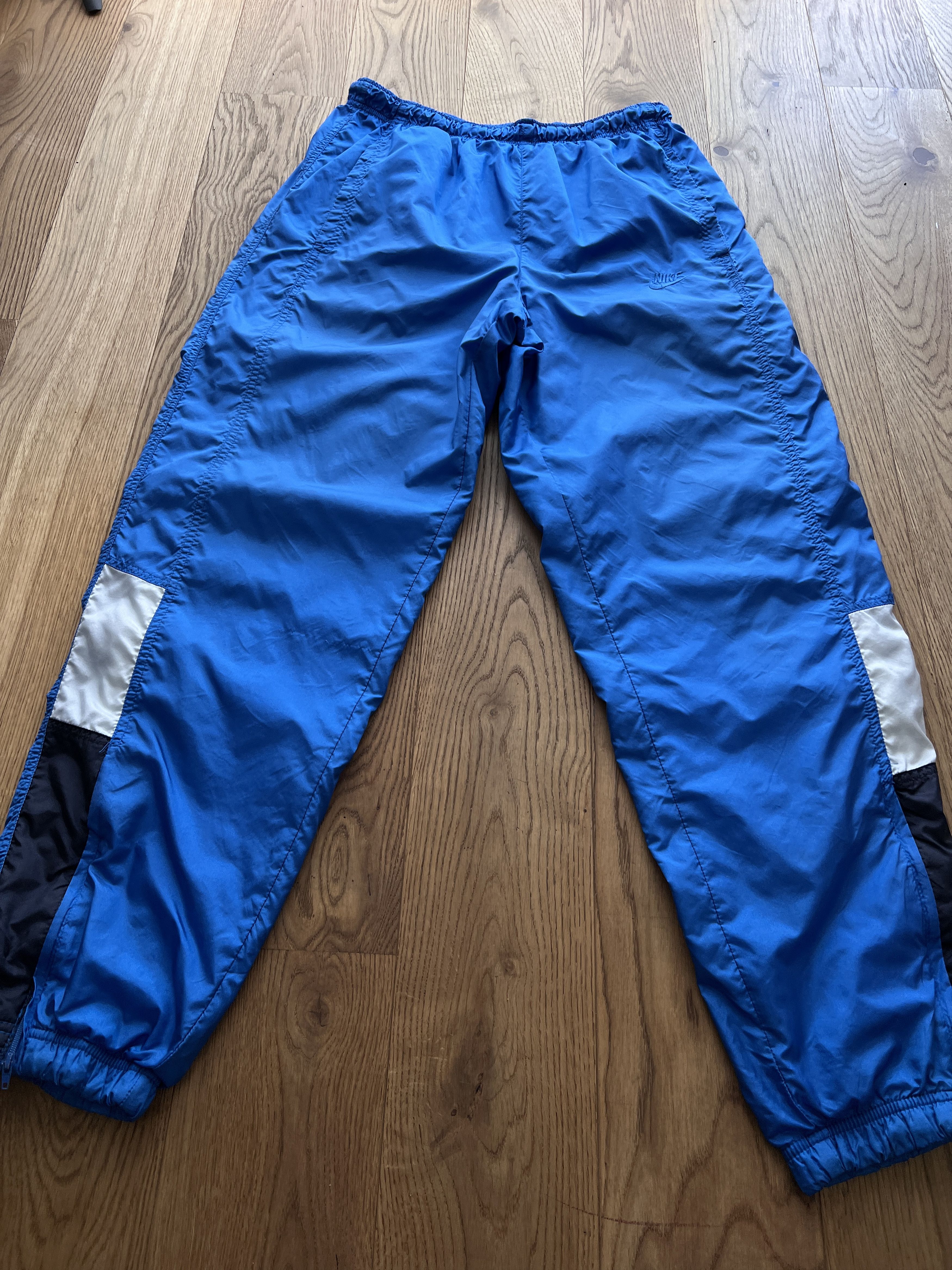 Nike Nike VTG 90s nylon retro navy blue track pants baggy swoosh Size US 32 / EU 48 - 13 Thumbnail