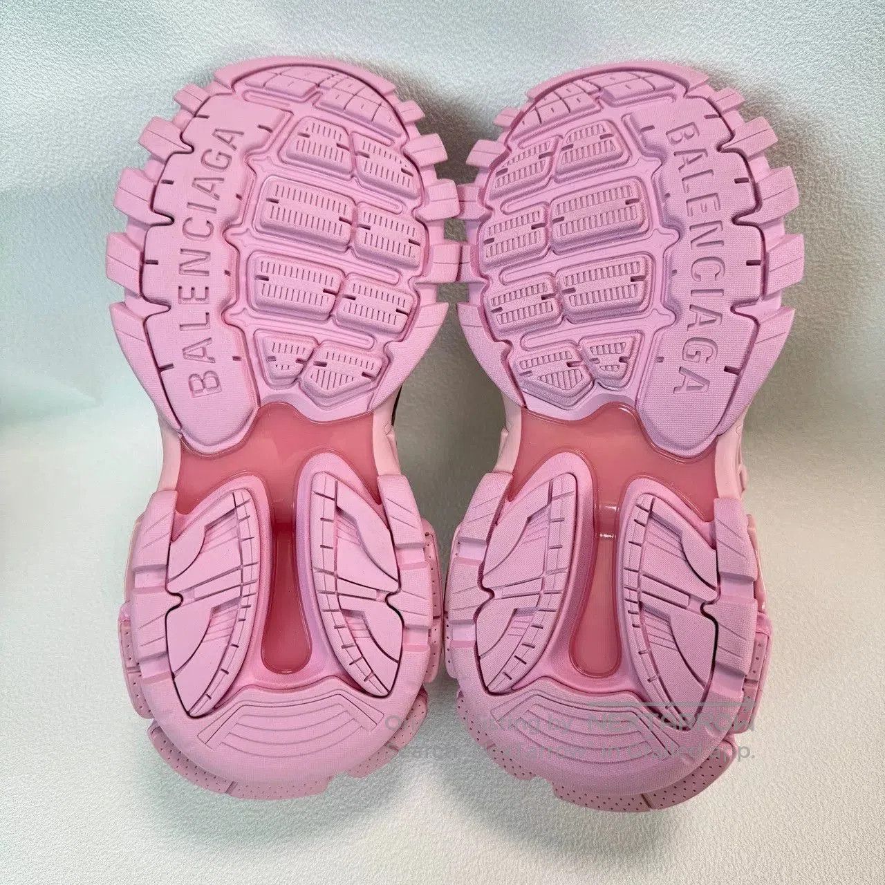 Balenciaga balenciaga track 2.0 pink low. Size US 6.5 / IT 36.5 - 6 Thumbnail