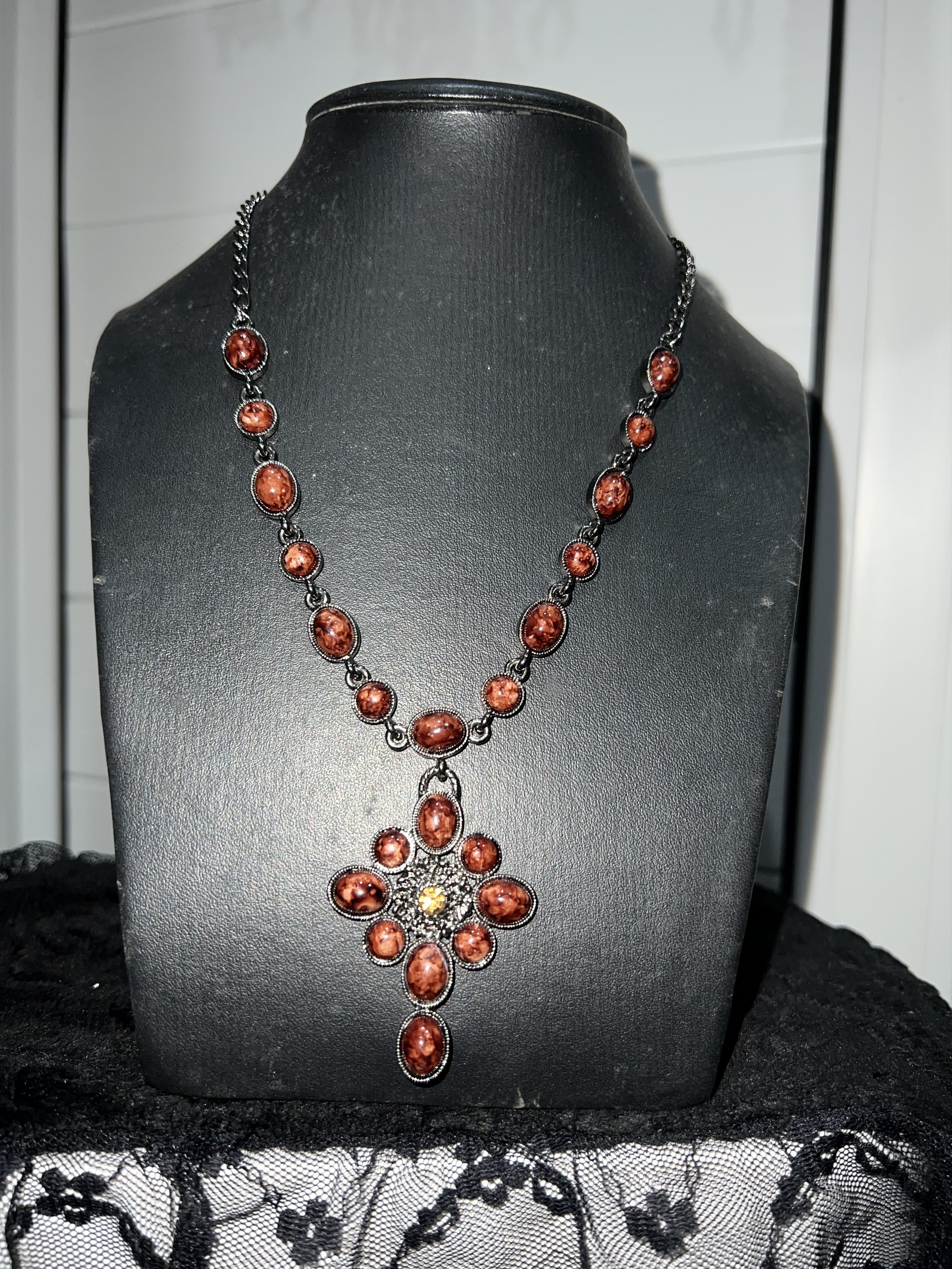 Other ➕Cross reddish spiny oyster stones necklace 🥀 Size ONE SIZE - 4 Thumbnail