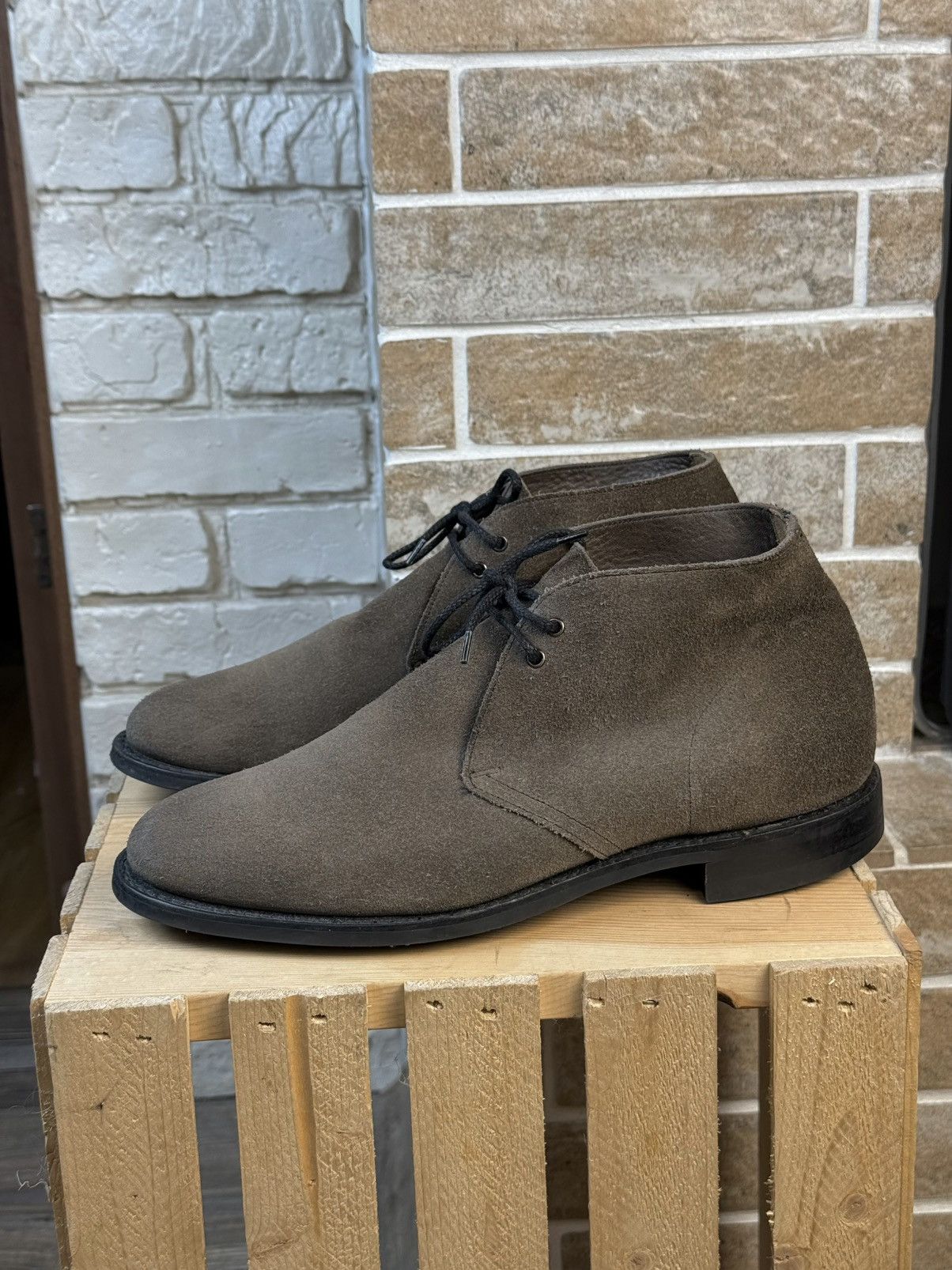 Church's Church’s Gray Suede Sahara D Chukka Boots UK8 US9 Size US 9 / EU 42 - 3 Thumbnail
