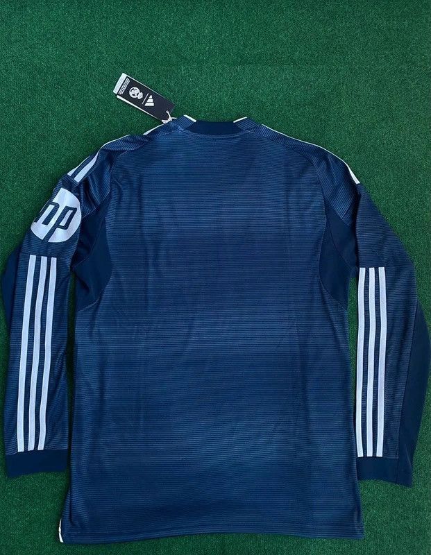 Adidas Adidas Real Madrid 25/26 Away long sleeve jersey size M Size US M / EU 48-50 / 2 - 2 Thumbnail