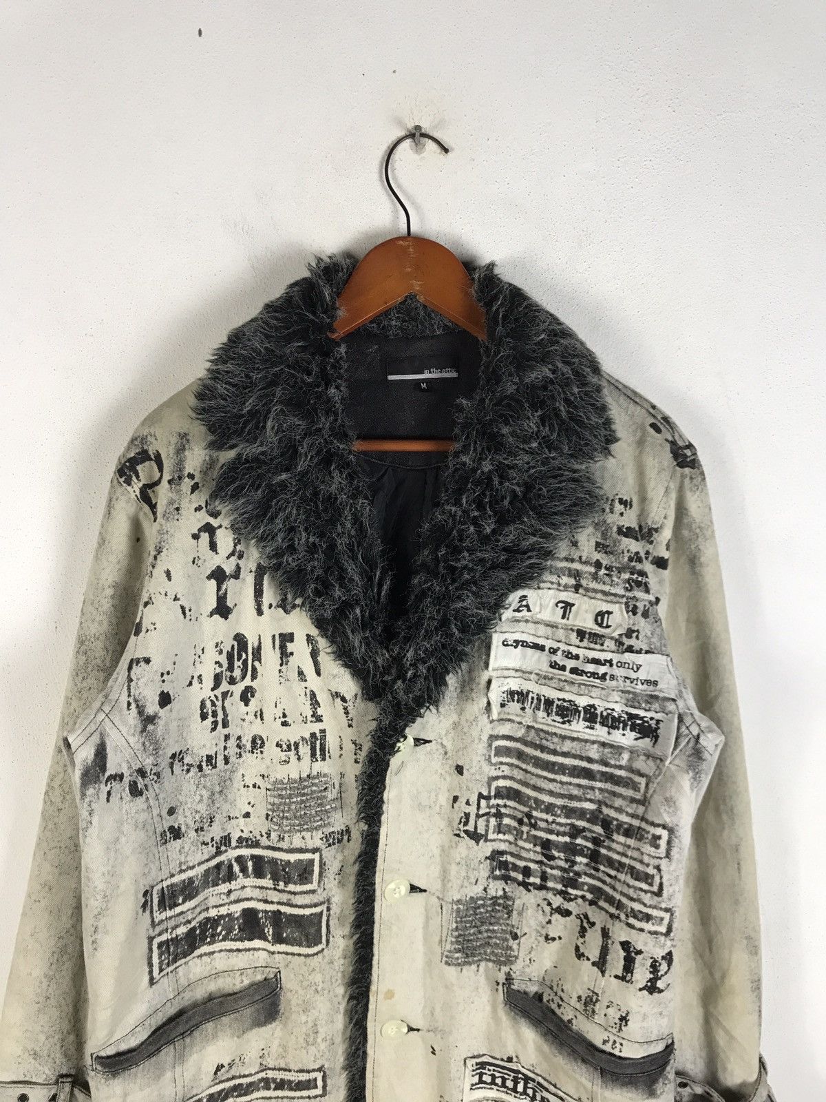 In The Attic IN THE ATTIC Punk Grunge Distressed Graffiti Faux Fur Jacket Size US M / EU 48-50 / 2 - 6 Thumbnail