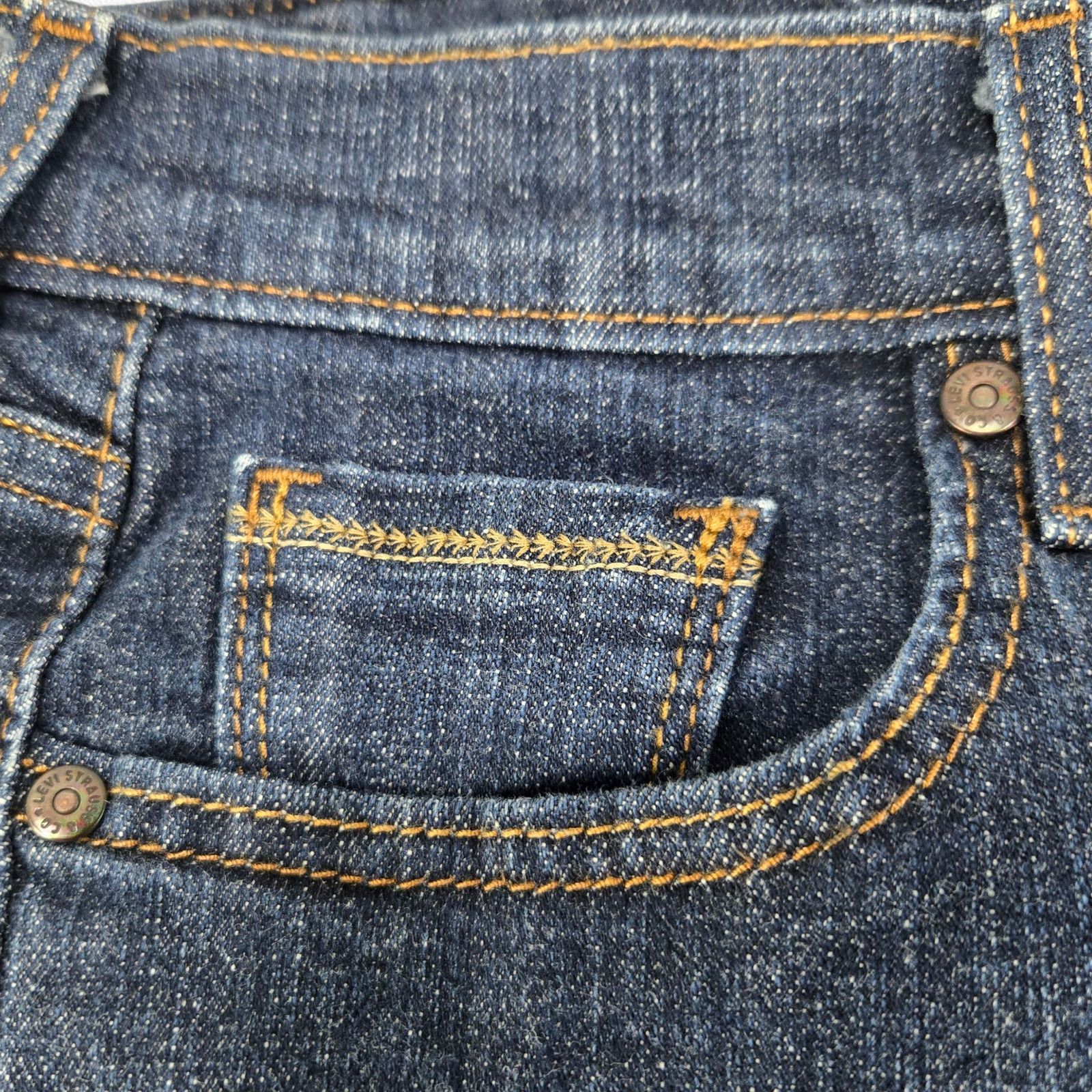 Levi's Levi’s 515 Bootcut Jeans Dark Wash Mid Rise Denim Size 10 Size 32" / US 10 / IT 46 - 4 Thumbnail