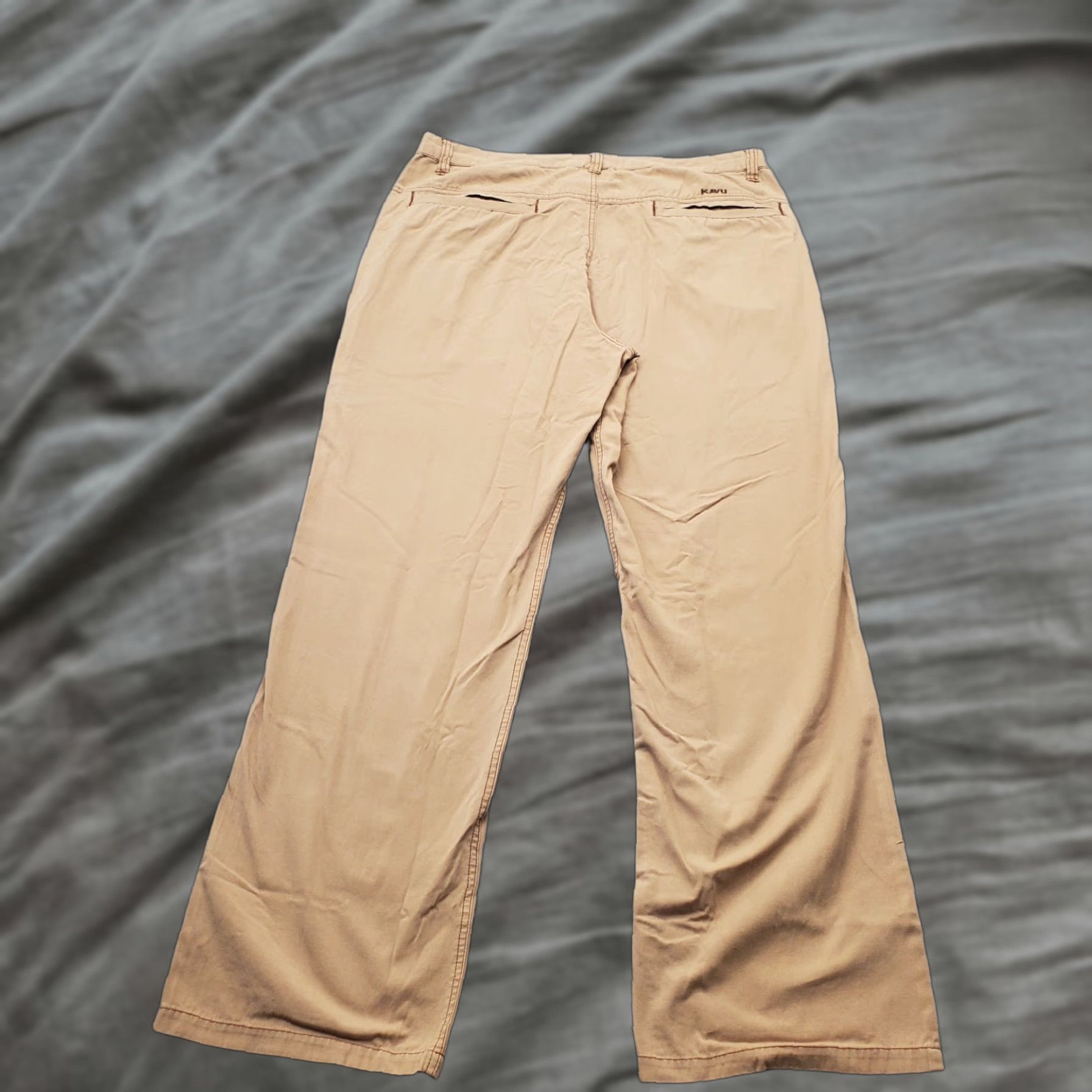 KAVU KAVU Mens Pants Chino Tan 40 Flat Front Slash Pocket 32.25 Inseam Regular Fit Casual Outdoor VINTAGE Size US 40 / EU 56 - 1 Thumbnail