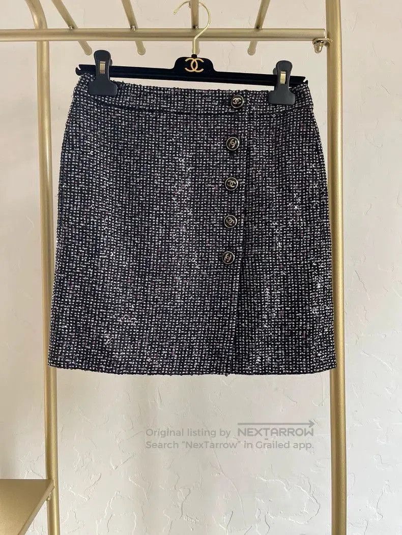 Chanel Chanel 2023 Autumn Winter Gray Skirt. Size US 38 / EU 54 - 1 Thumbnail