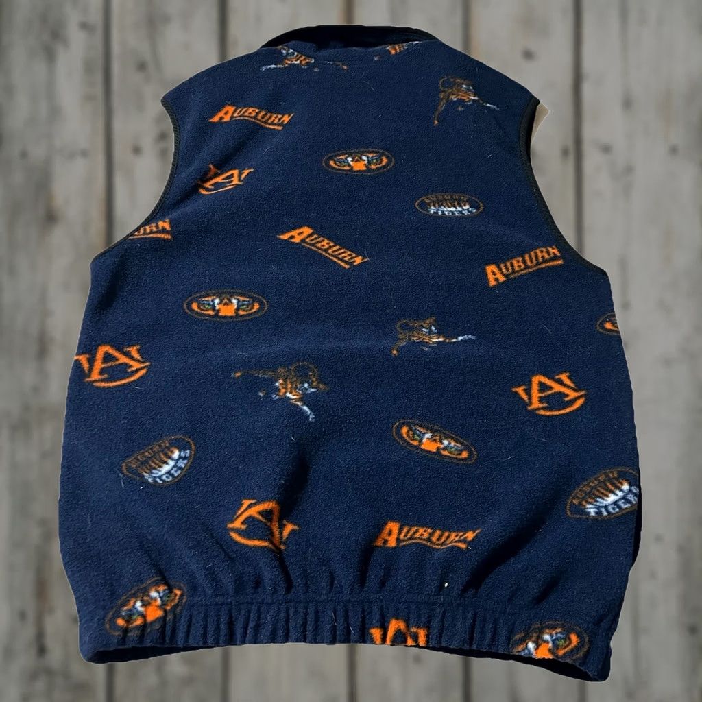 Vintage VINTAGE Auburn Tigers All Over Print Fleece Vest Women S Blue Small Size S / US 4 / IT 40 - 1 Thumbnail