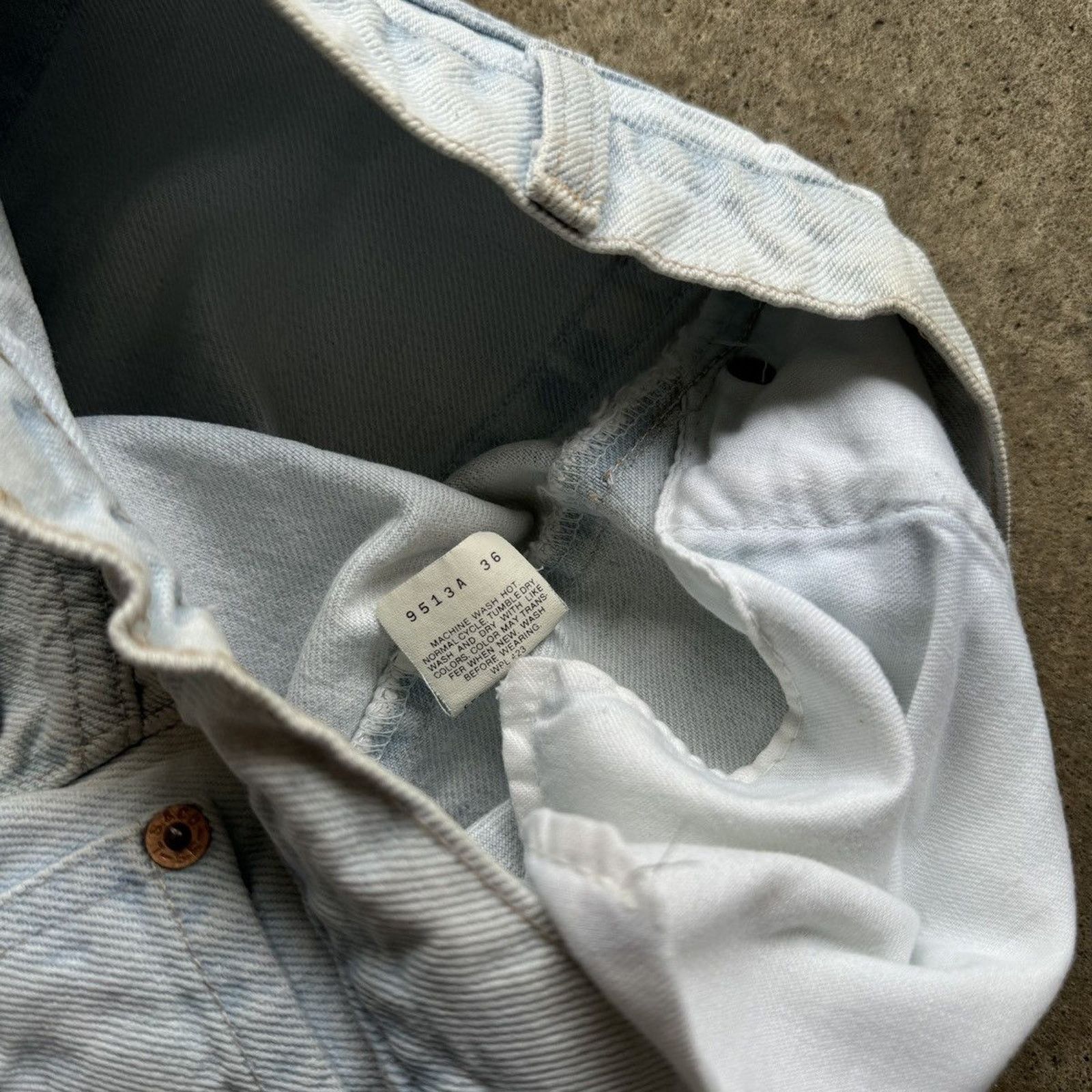 Levi's VINTAGE 90s LEVI'S 550 LIGHT WASH FADED DENIM JEANS 29 Size US 29 - 10 Thumbnail
