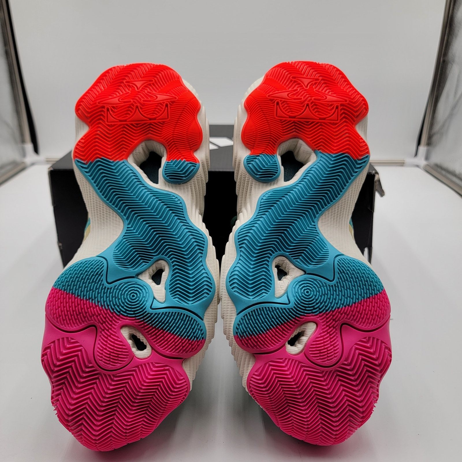 Adidas Adidas Trae Young 3 J ''96 Olympics' Sz 5.5 IF2113 Size US 5.5 / EU 38 - 6 Thumbnail