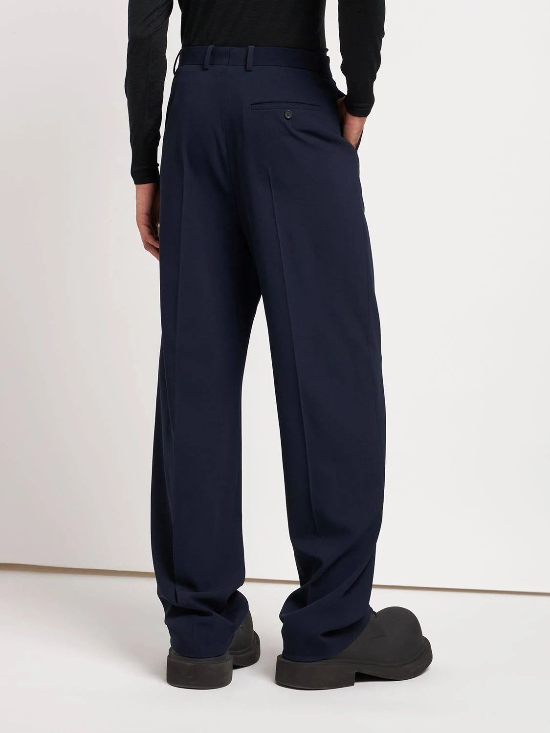 Balenciaga o1in1g0724 Large Fit Tailored Pants in Dark Navy Size US 34 / EU 50 - 2 Thumbnail