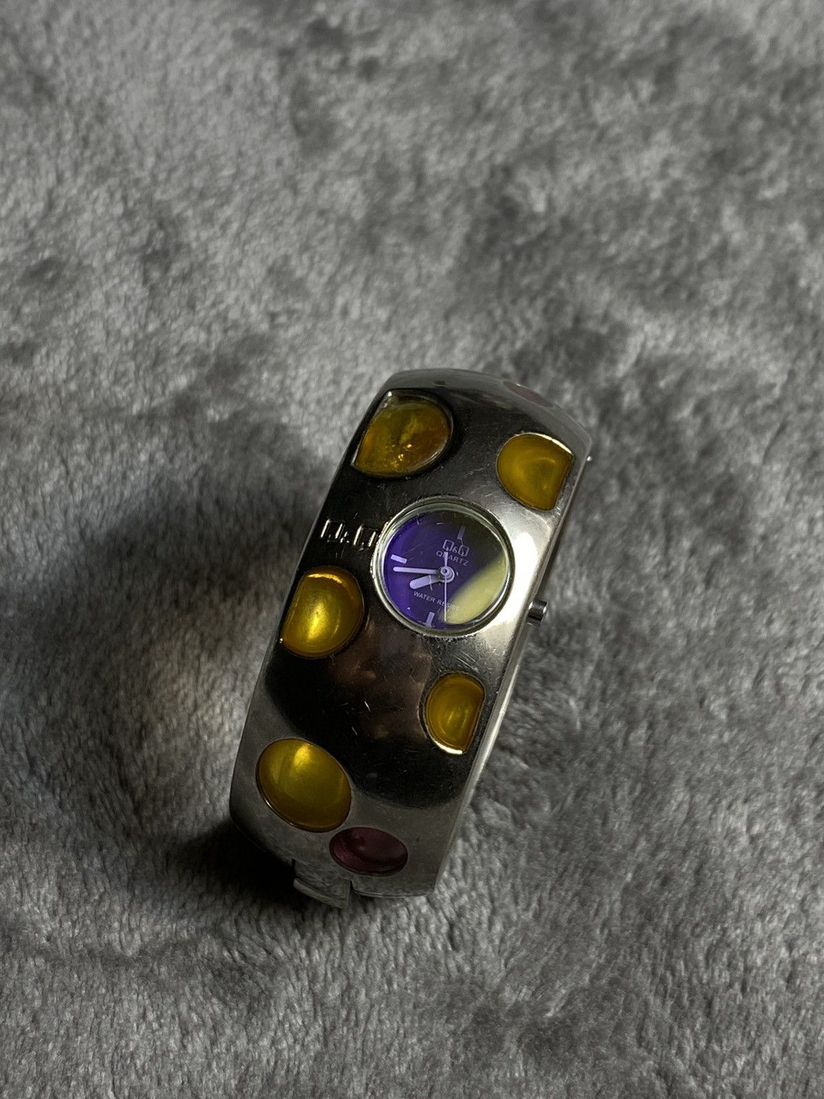 Jewelry Futuristic Vintage Q&Q Bracelet Watch in Japanese Style Size ONE SIZE - 3 Thumbnail