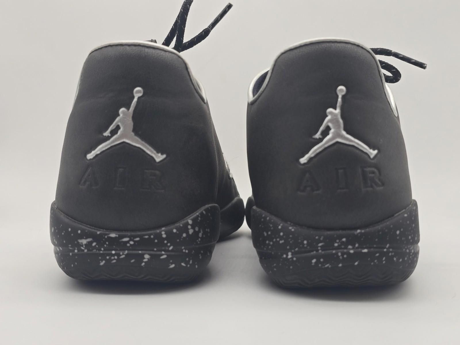 Jordan Brand Nike Jordan Eclipse Holiday Black Silver 812303-001 Size 7.5 Size US 7.5 / EU 40-41 - 4 Thumbnail