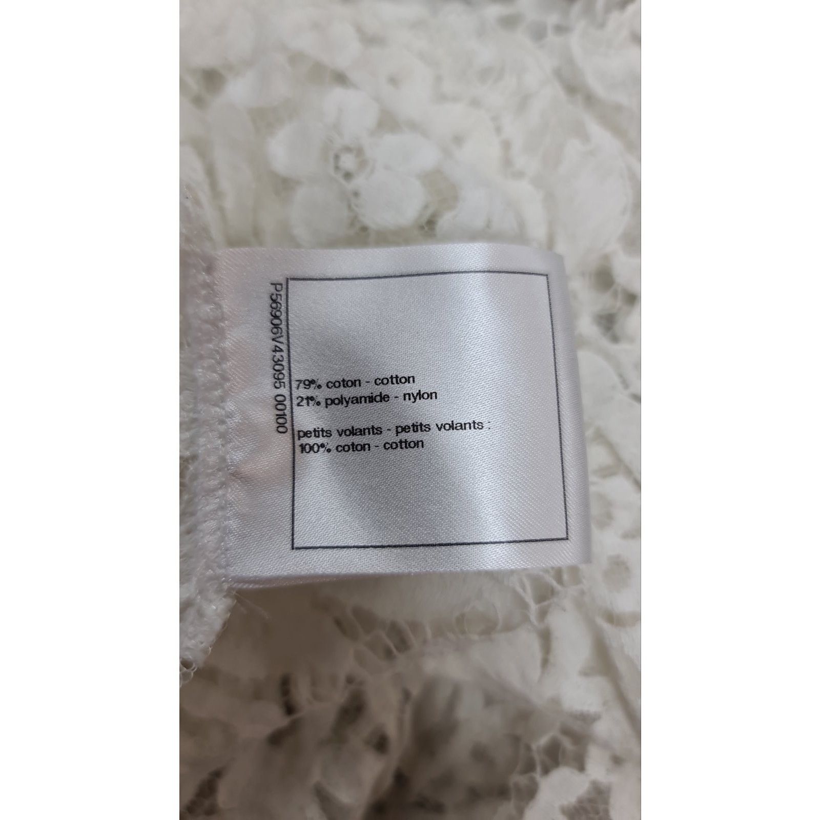 Chanel Chanel White Floral Lace Blouse Sz/36 Size XS / US 0-2 / IT 36-38 - 8 Thumbnail