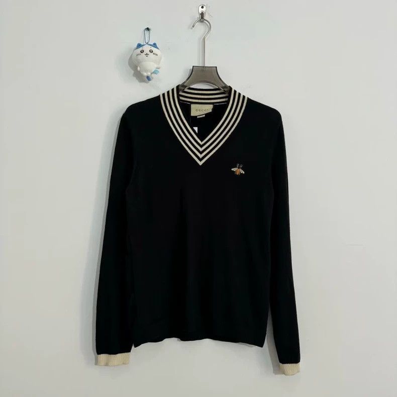 Gucci Gucci Little bee embroidered logo wool sweater 2501-Nextarr Size US M / EU 48-50 / 2 - 1 Thumbnail