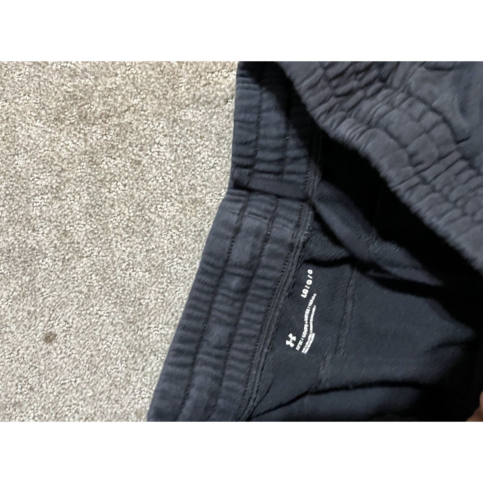 Under Armour Under Armour Lightweight Athletic Shorts Regular Large Black Pockets Cotton Size US 33 - 3 Thumbnail