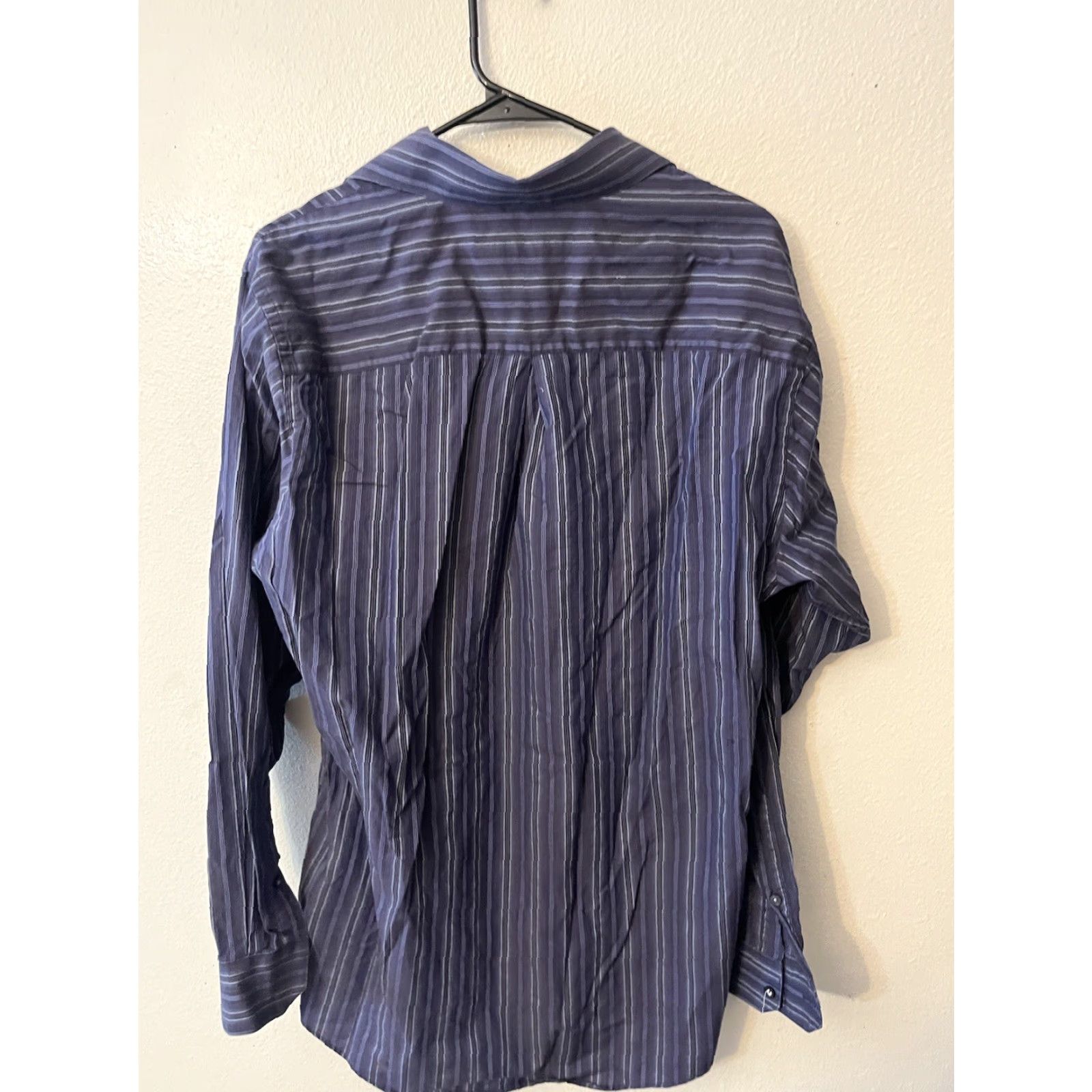 Vintage Vintage Calvin Klein CK Long Sleeve Button-Down Shirt Men’s Size 16 Blue Striped Business Casual Size US L / EU 52-54 / 3 - 2 Thumbnail