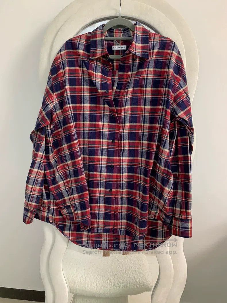 Balenciaga Balenciaga Plaid cotton sleeveless collar poncho shirt Size XXS / US 00 / IT 34 - 2 Thumbnail