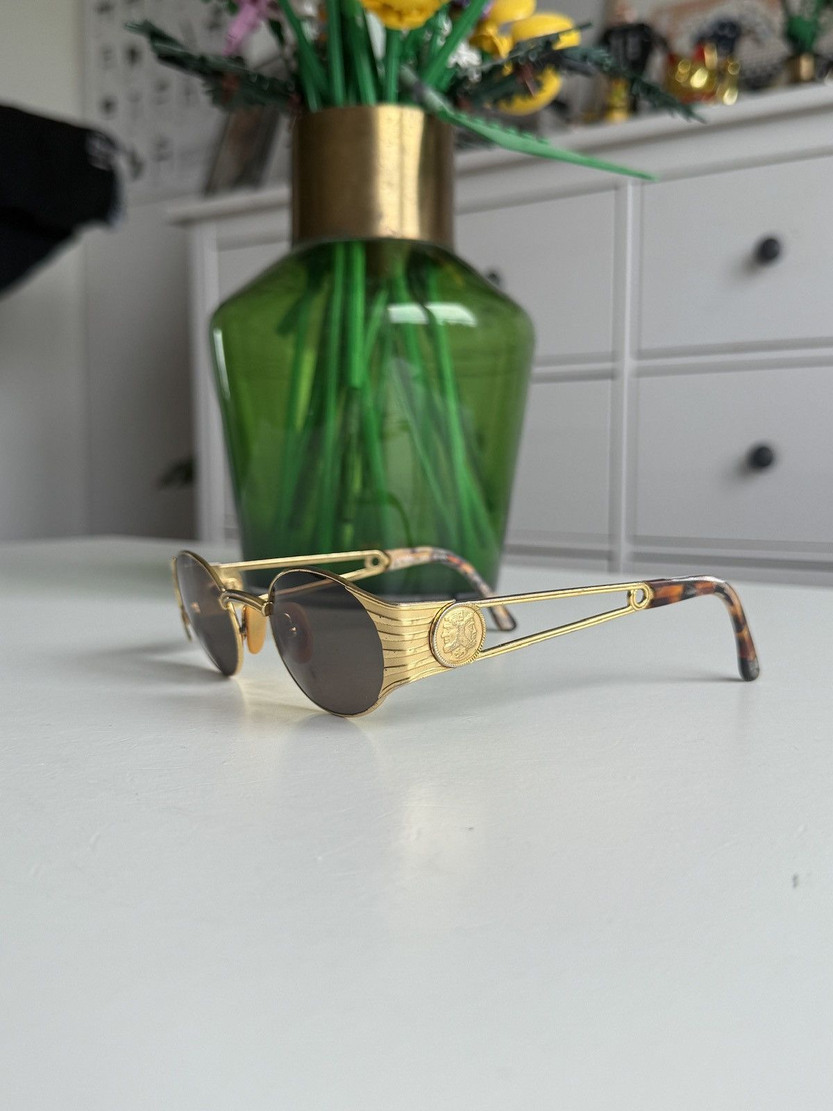 Designer × Fendi × Vintage Vintage 90s Fendi oval gold sunglasses luxury old money y2k Size ONE SIZE - 3 Thumbnail