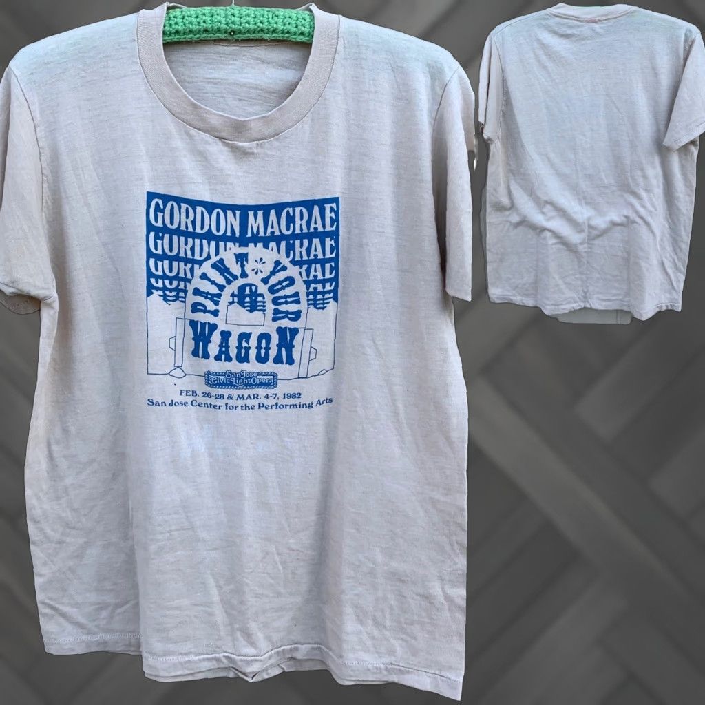 Vintage VINTAGE Gordon Macrae Paint Your Wagon San Jose Civic Light Opera 1982 t-shirt Men L Beige Graphic Tee 1980s Size US L / EU 52-54 / 3 - 1 Thumbnail