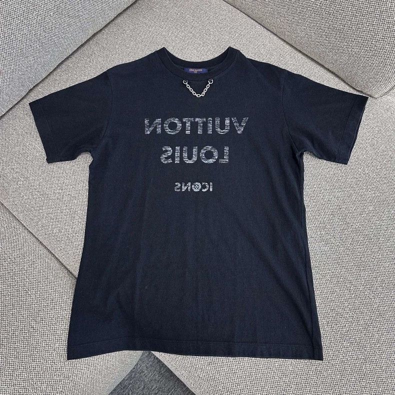 Louis Vuitton Louis Vuitton Black monogrammed chain short sleeves Size US M / EU 48-50 / 2 - 1 Thumbnail