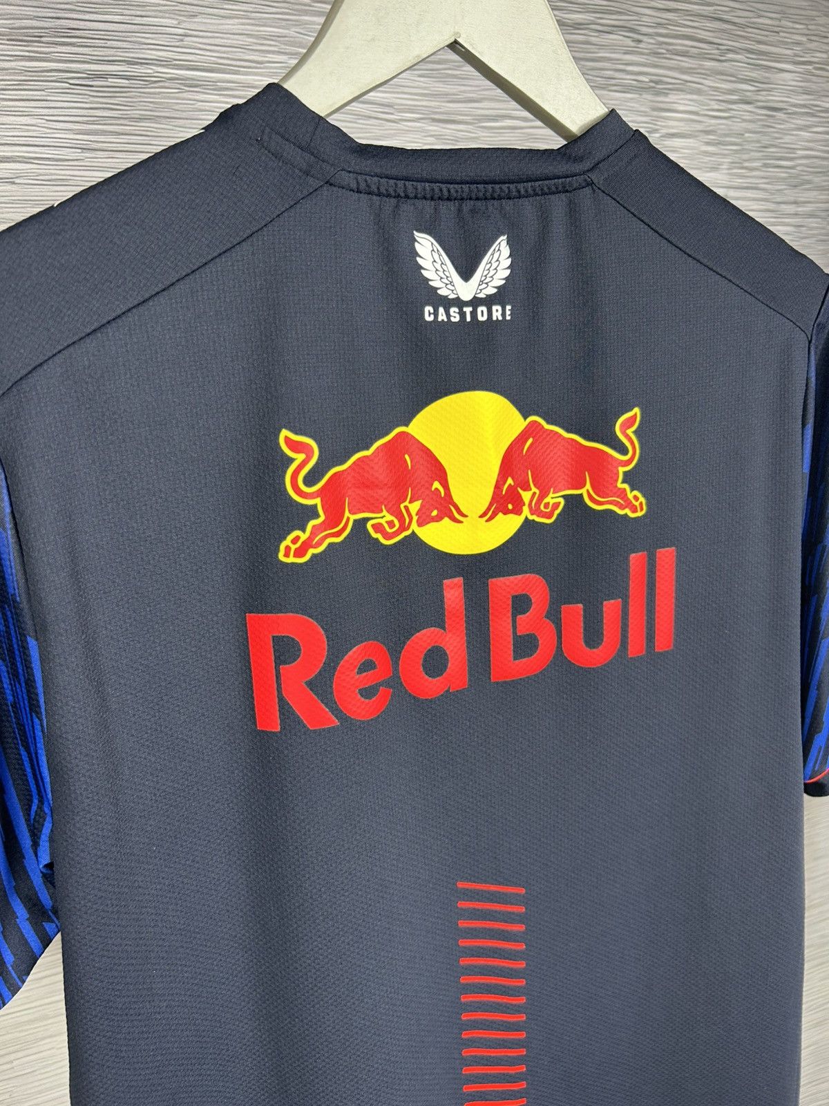 Castore Red Bull Racing 11 Sergio Perez Formula 1 Team Shirt Navy Size US L / EU 52-54 / 3 - 5 Thumbnail
