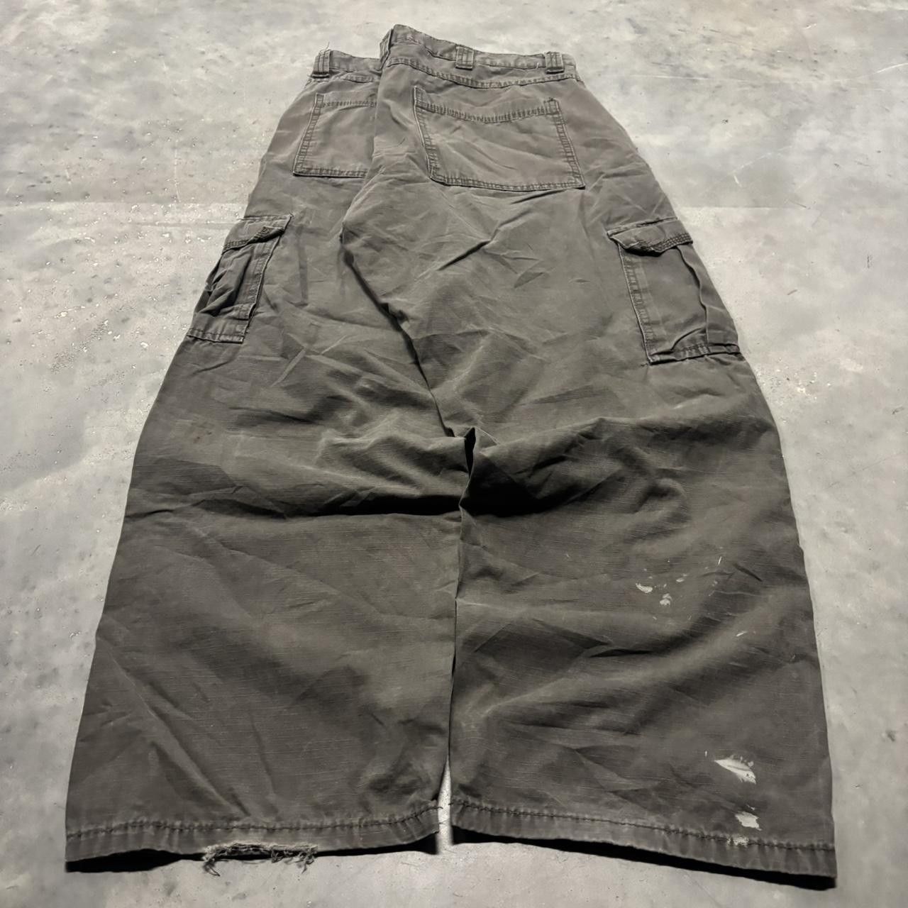 Japanese Brand × Vintage Crazy Vintage Y2K/2000s Baggy Grey Streetwear Skater Cargo Pants! Size US 38 / EU 54 - 4 Thumbnail