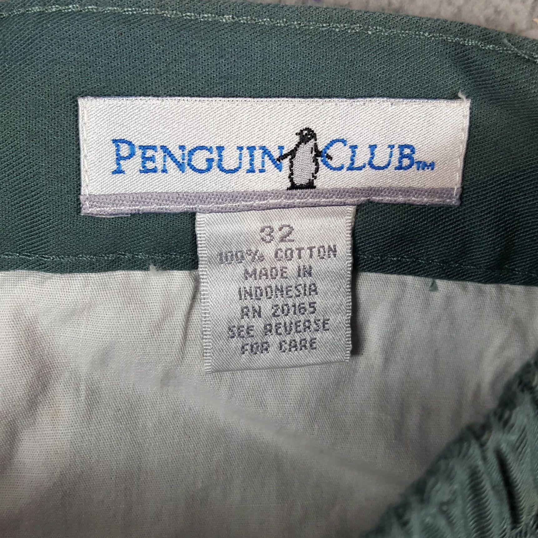 Vintage VINTAGE Penguin Club Green Pleated Chino Shorts Men's Size 32 Relaxed Fit Golf 90s Preppy Size US 32 / EU 48 - 6 Thumbnail