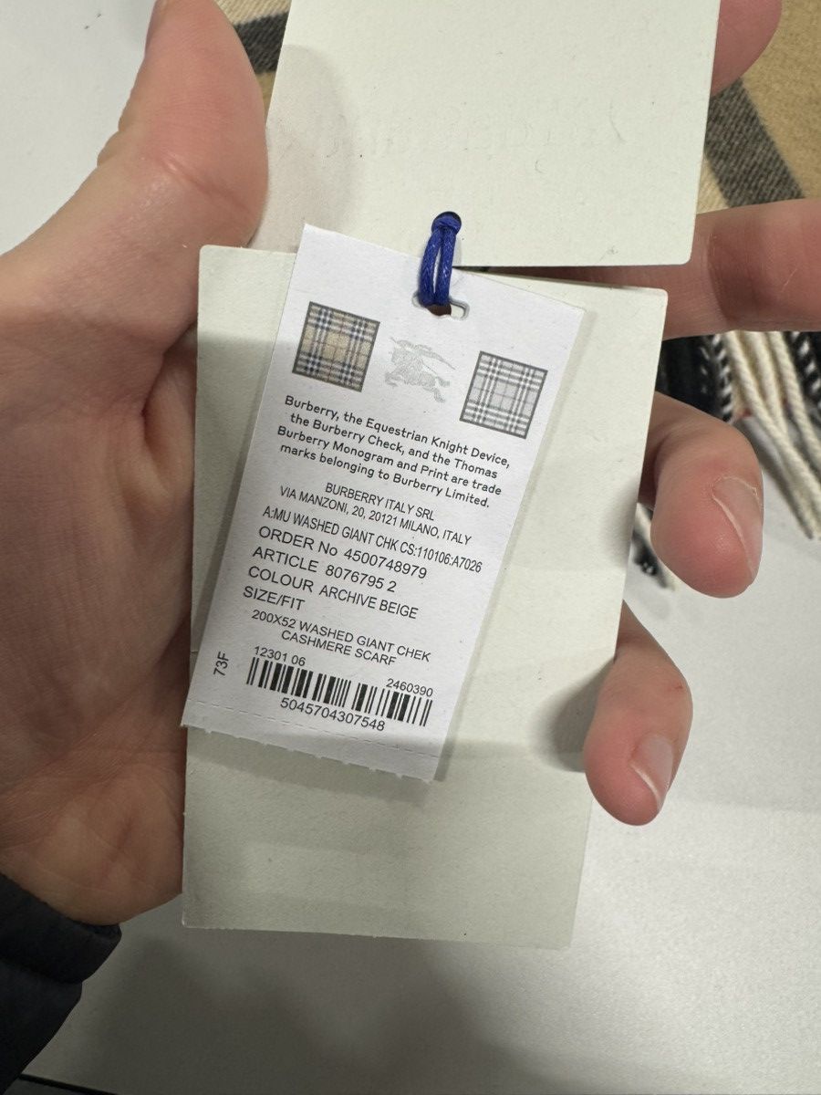 Burberry Burberry Wide Check Cashmere Scarf NEW 750$ Size ONE SIZE - 9 Thumbnail