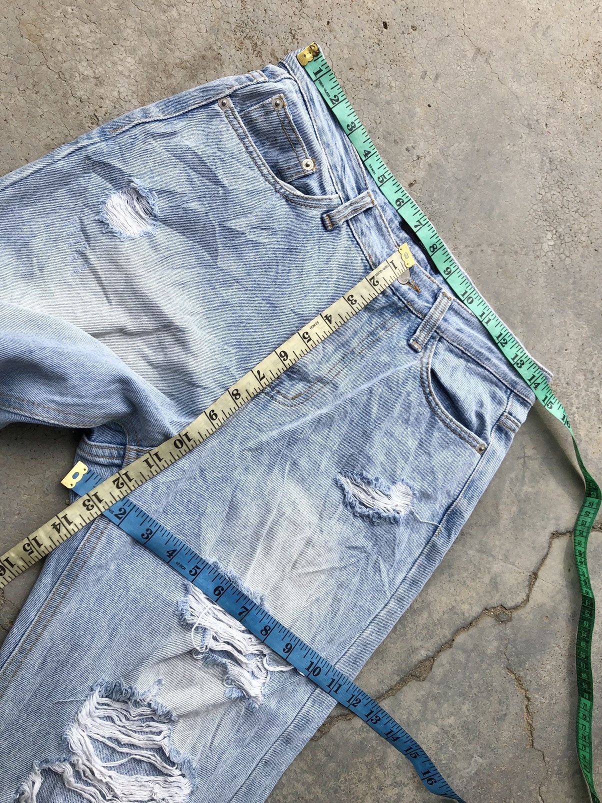 Hypebeast BAGGY RIPPED HEY JANE DISTRESSED DENIM Size US 29 - 7 Thumbnail