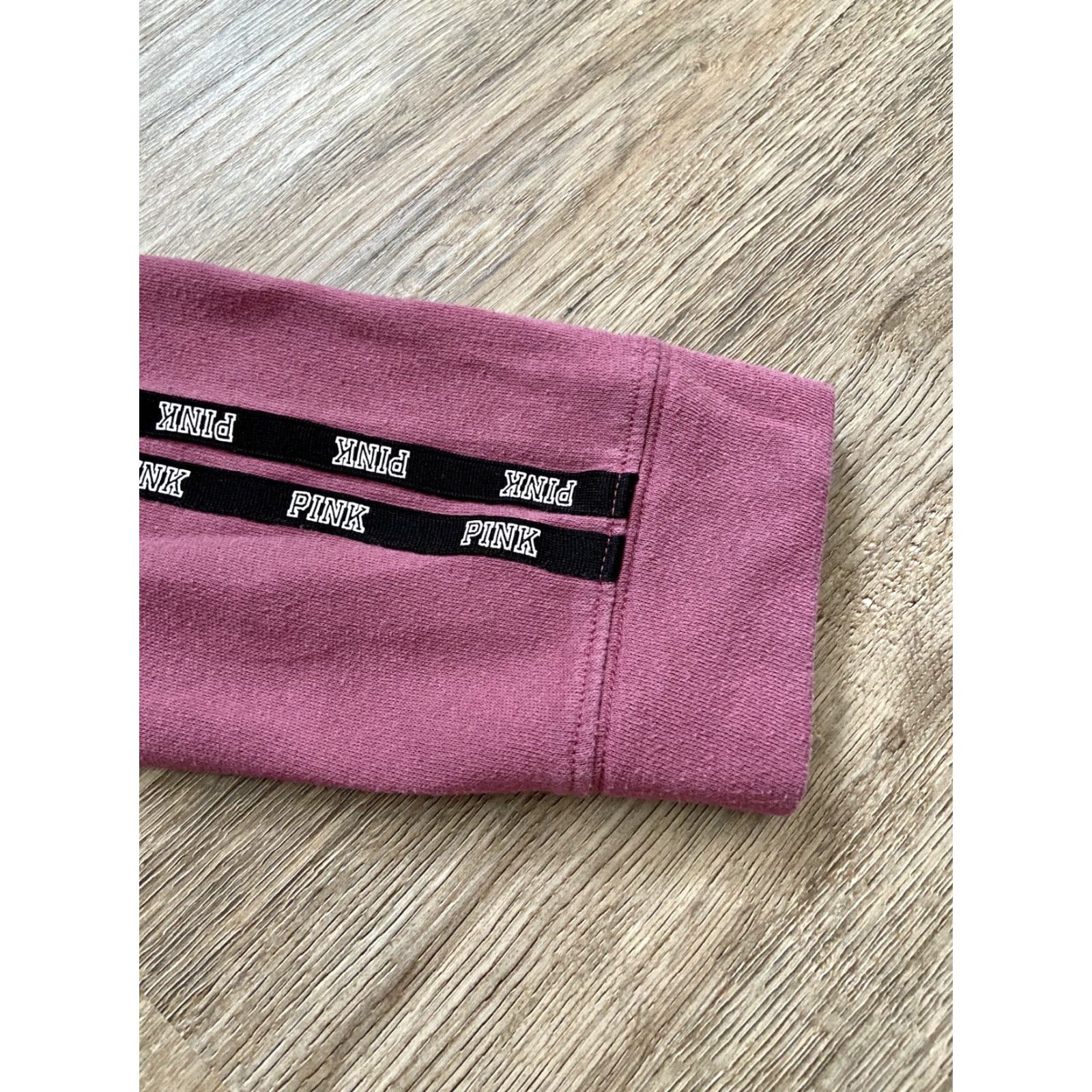 Victoria's Secret VINTAGE Victoria’s Secret PINK Pullover Sweatshirt Small Pink Love Womens Size S / US 4 / IT 40 - 4 Thumbnail