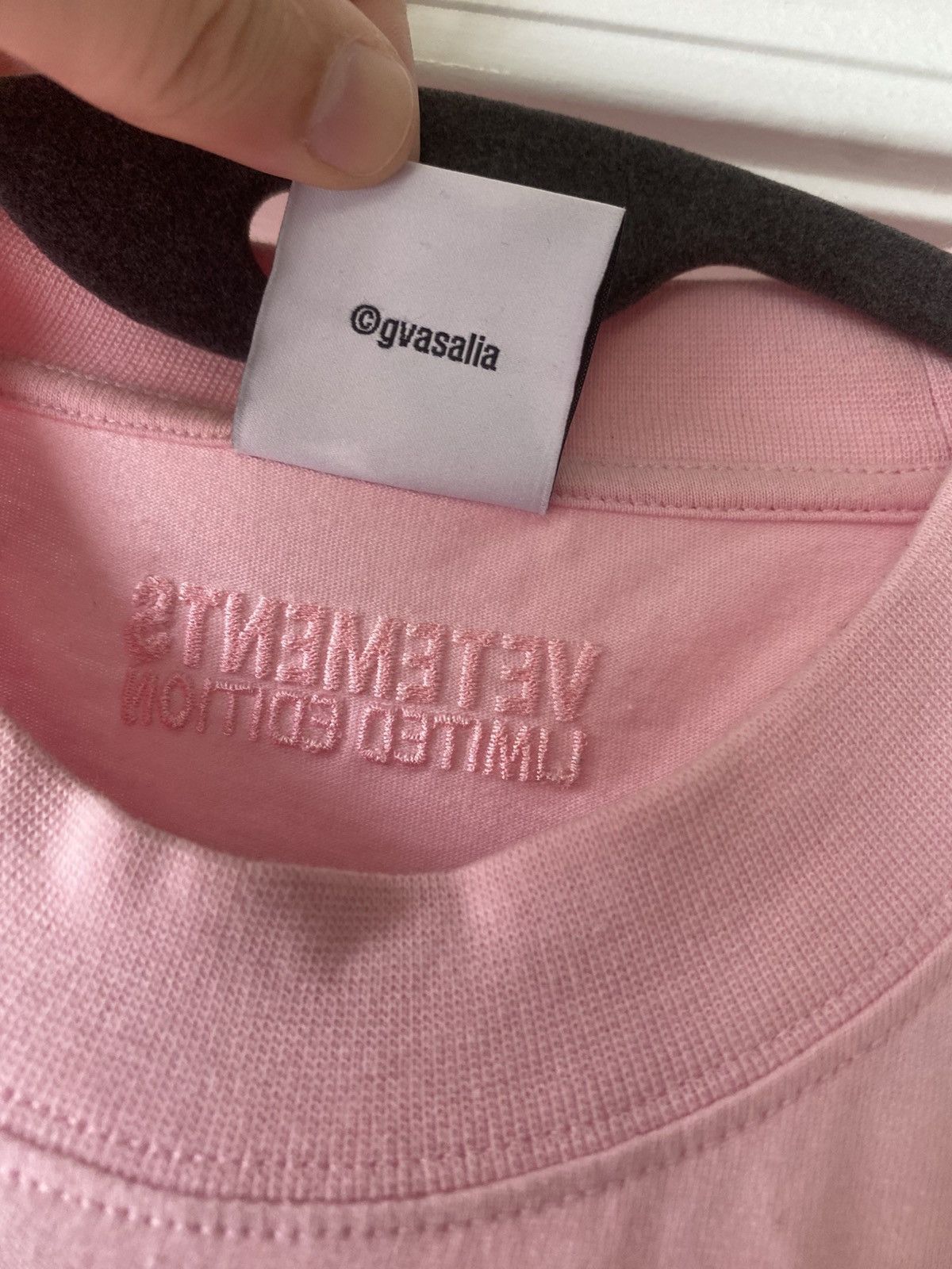Vetements Vetements "Small" T-shirt Size US L / EU 52-54 / 3 - 6 Thumbnail