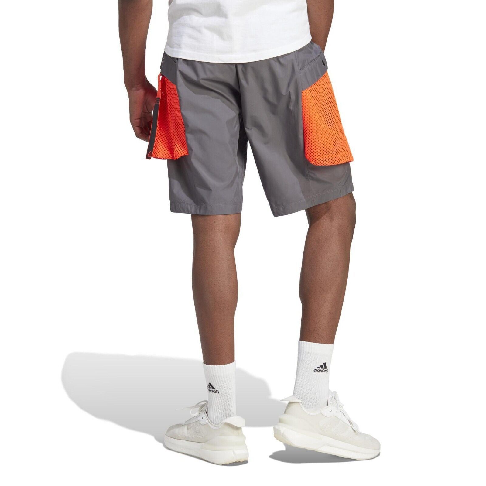 Adidas Adidas IC3730 City Escape Premium Shorts Grey ( L ) Size US 34 / EU 50 - 2 Thumbnail